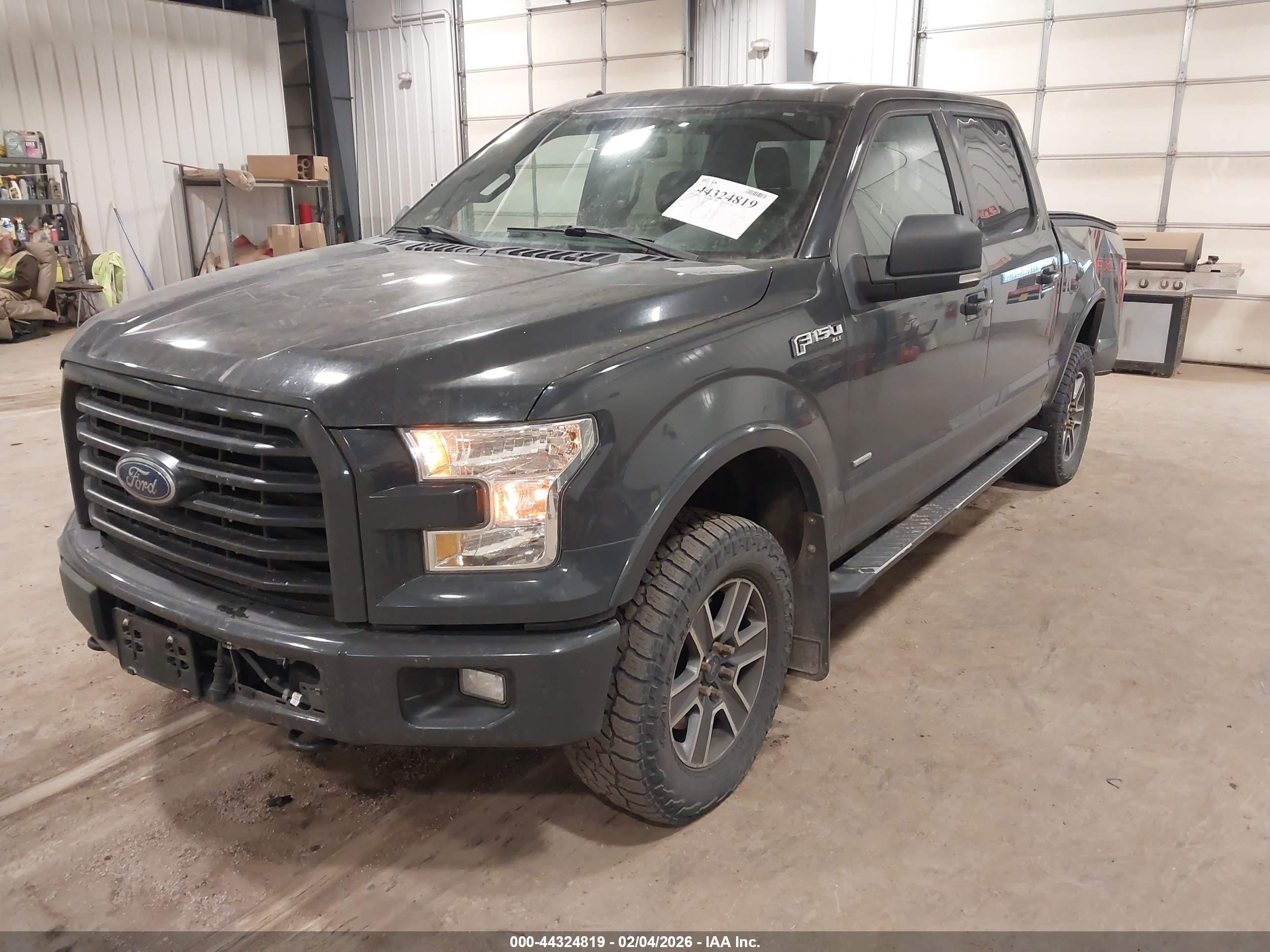 FORD F-150 image 2