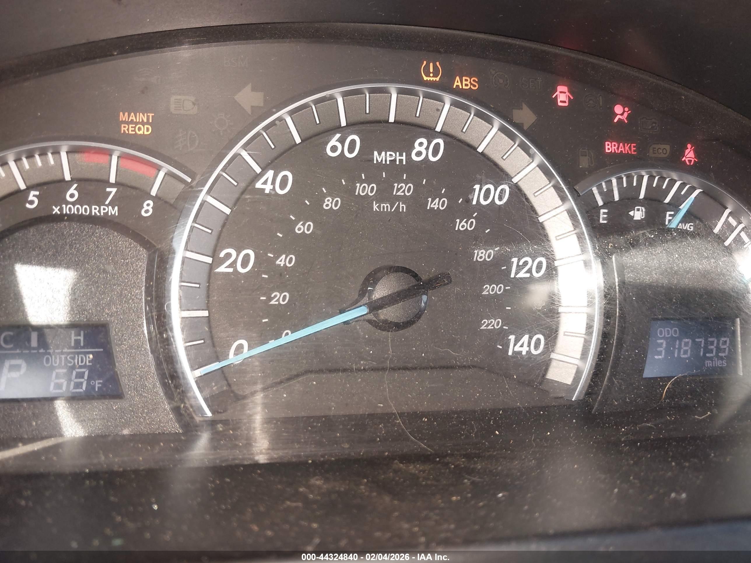TOYOTA CAMRY image 7
