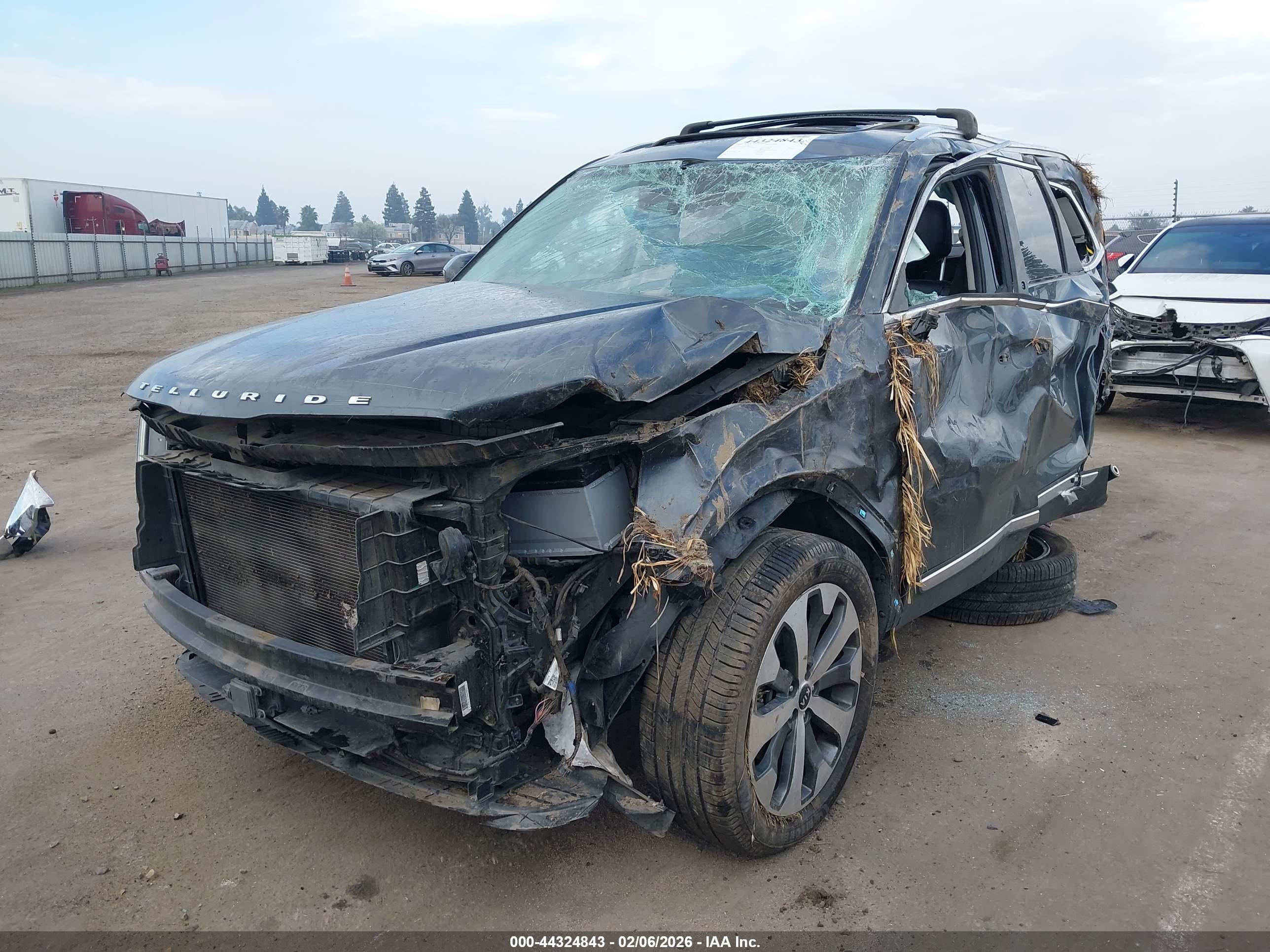 KIA TELLURIDE image 2