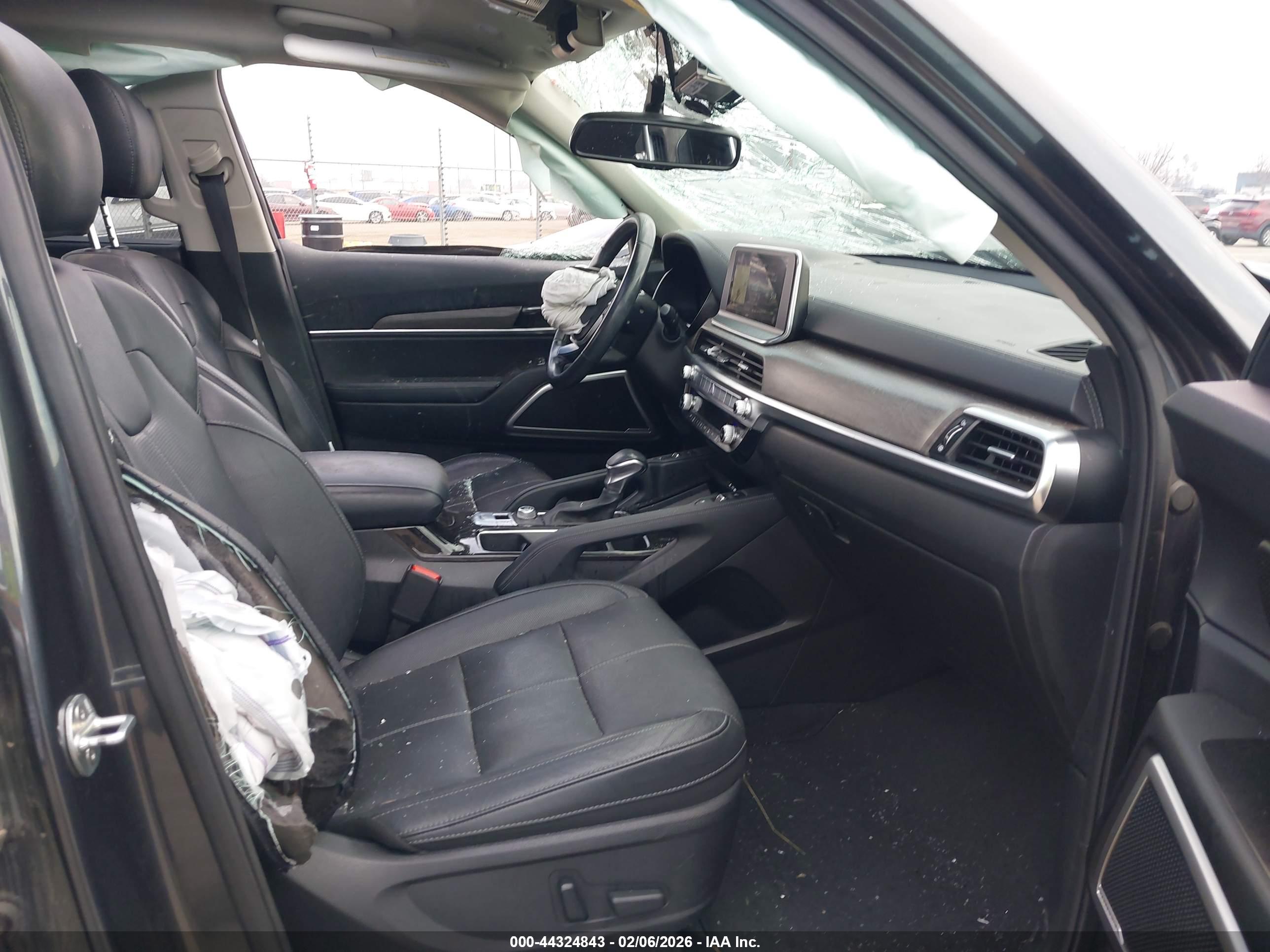 KIA TELLURIDE image 5