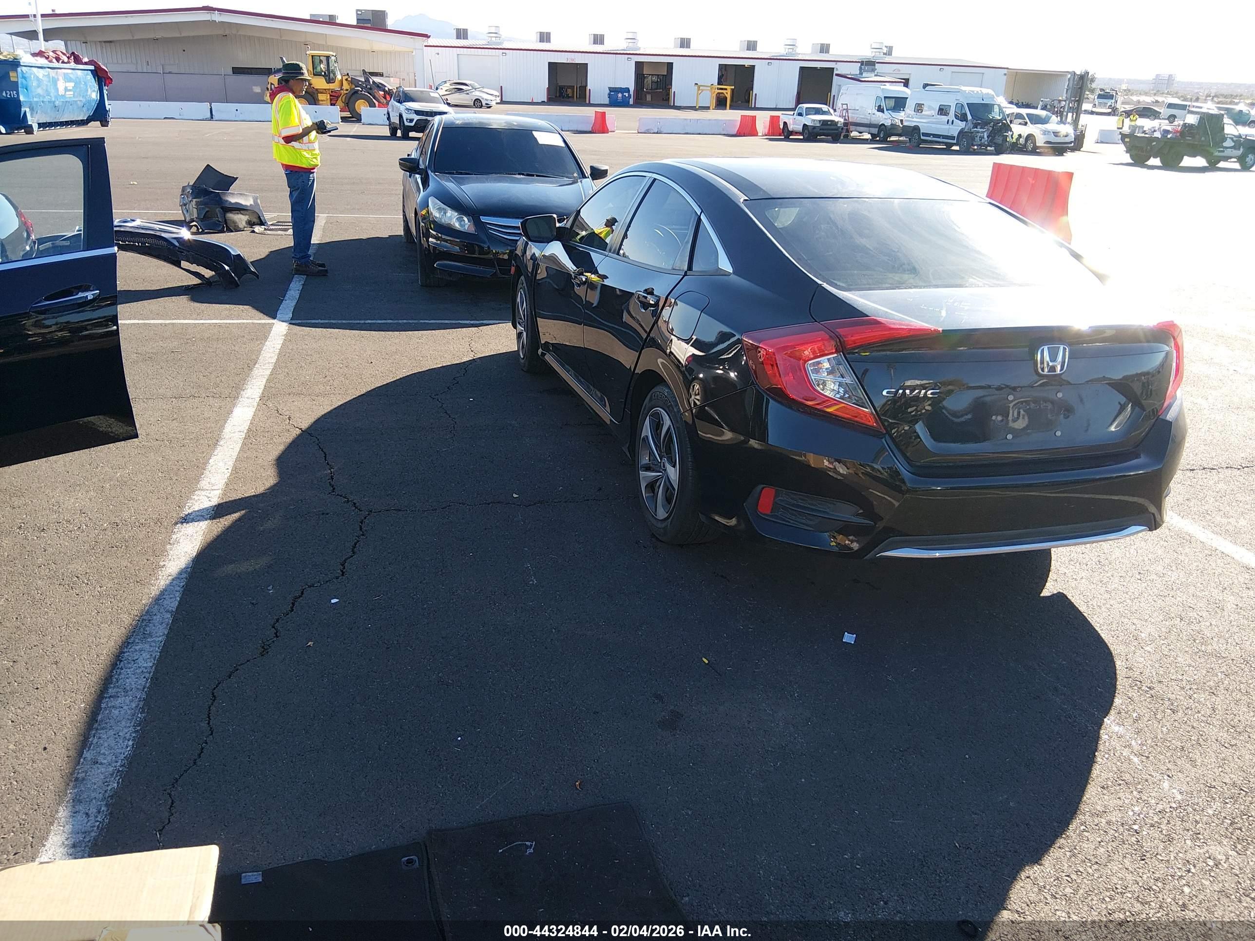 HONDA CIVIC image 3