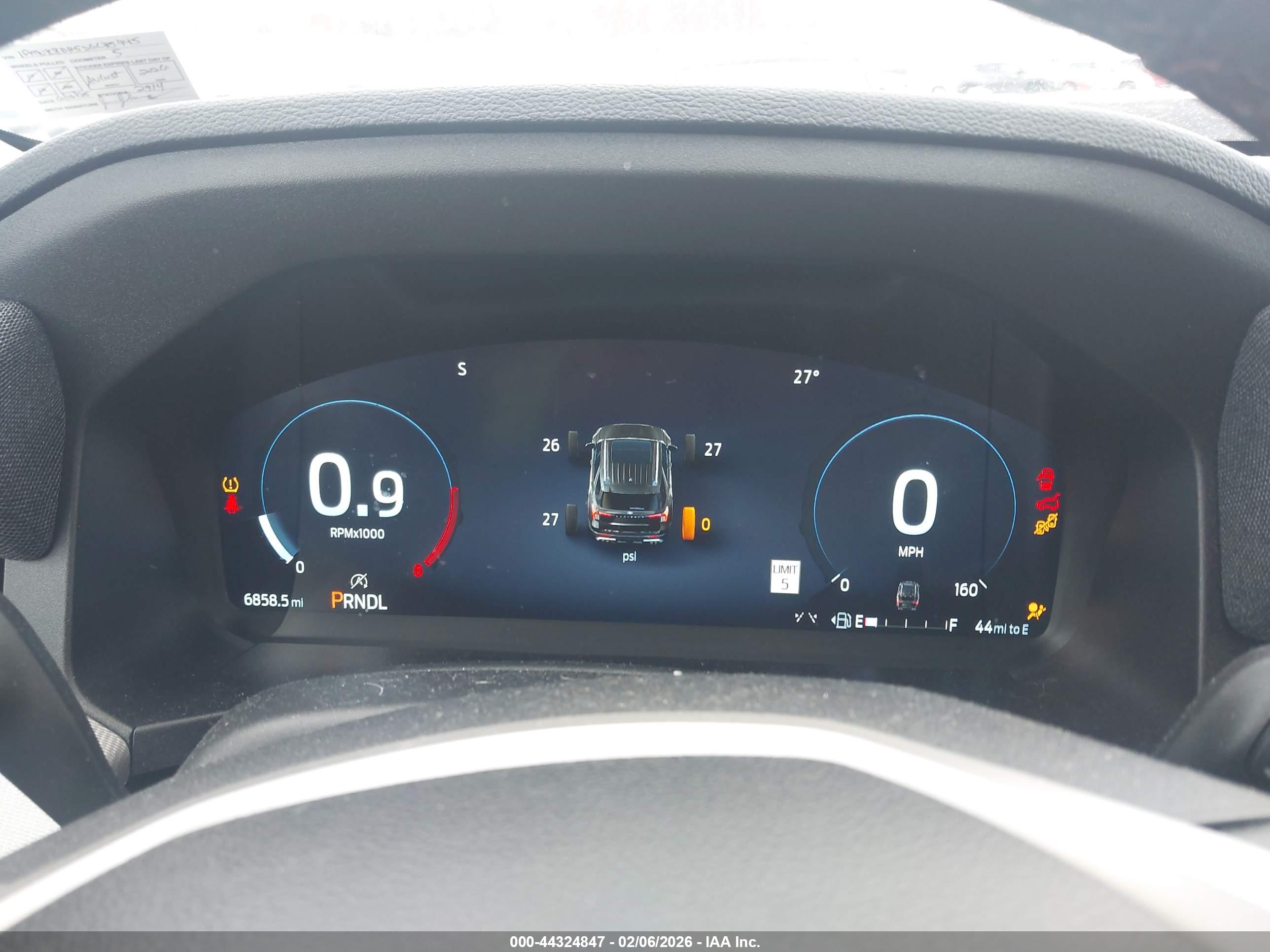 FORD EXPLORER image 7