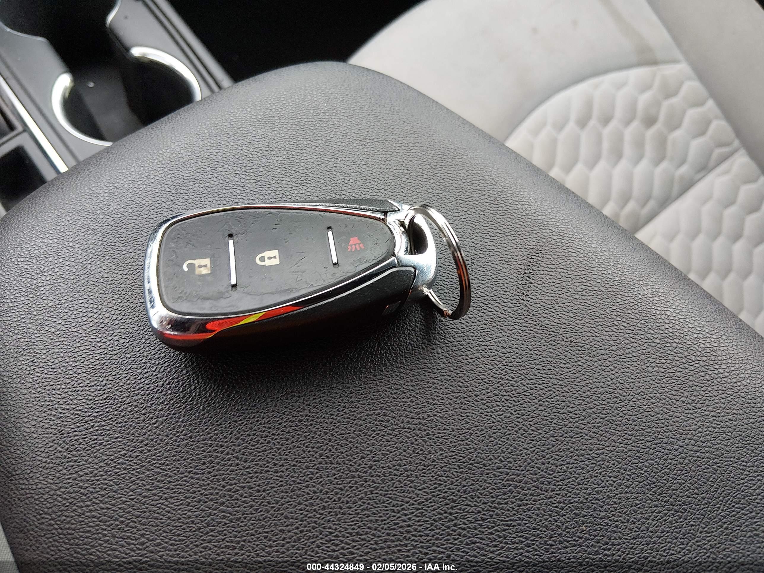 CHEVROLET EQUINOX image 11