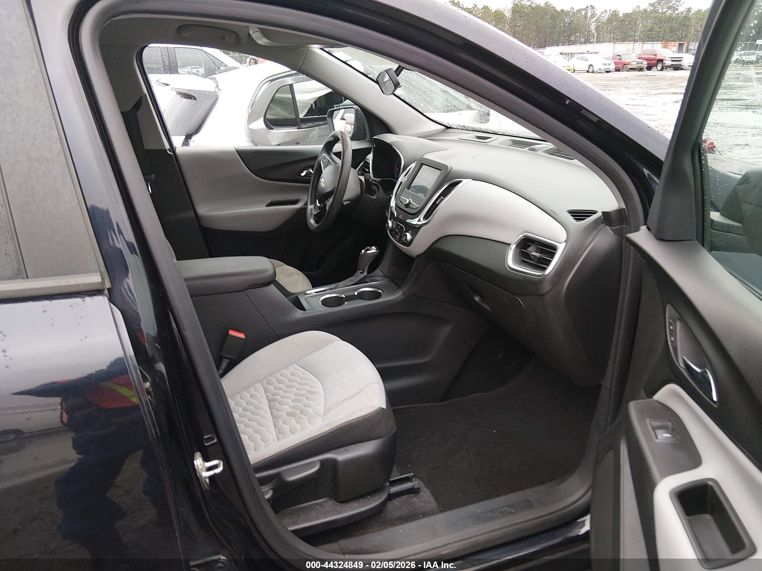 CHEVROLET EQUINOX image 5