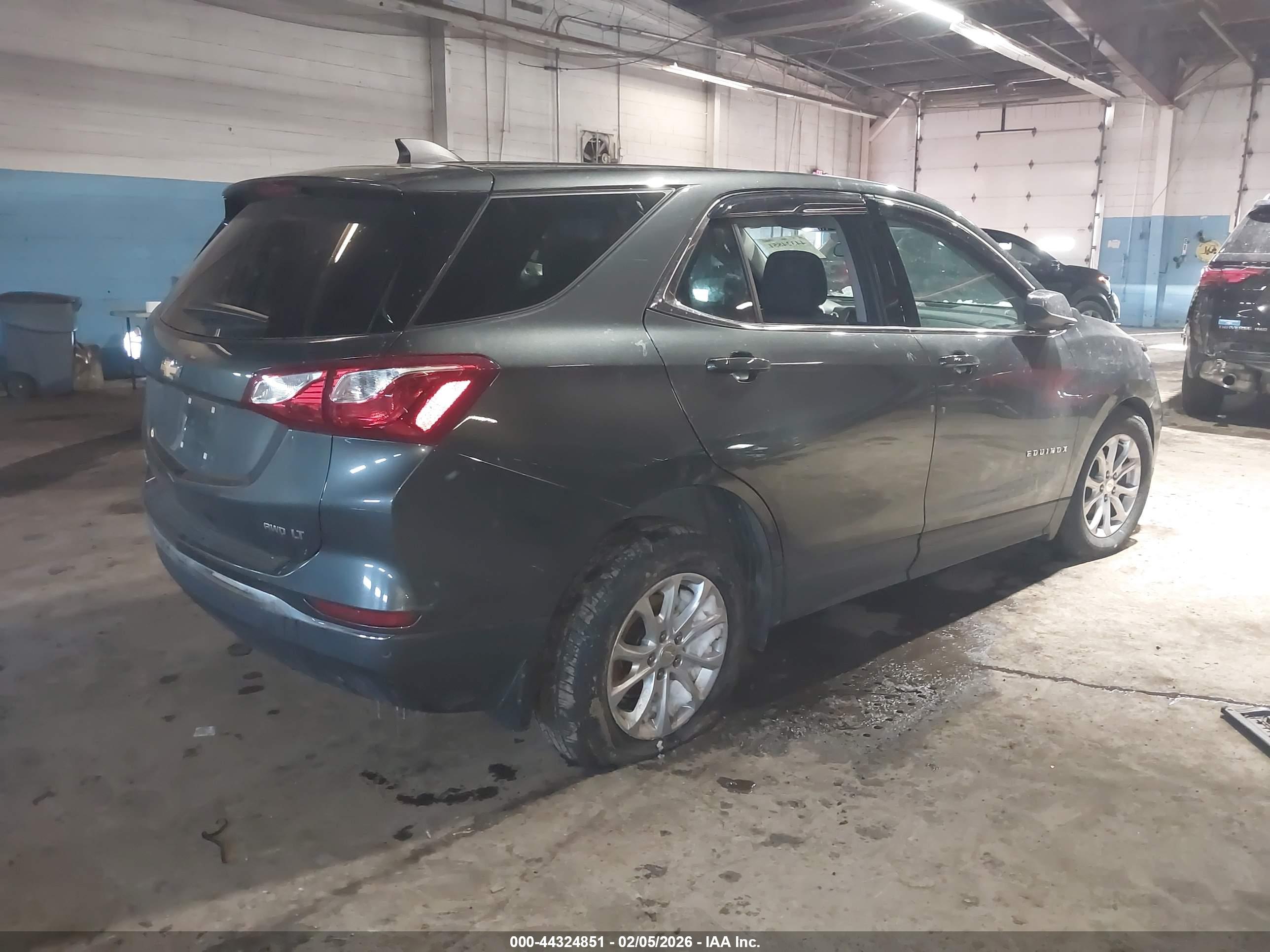 CHEVROLET EQUINOX image 4