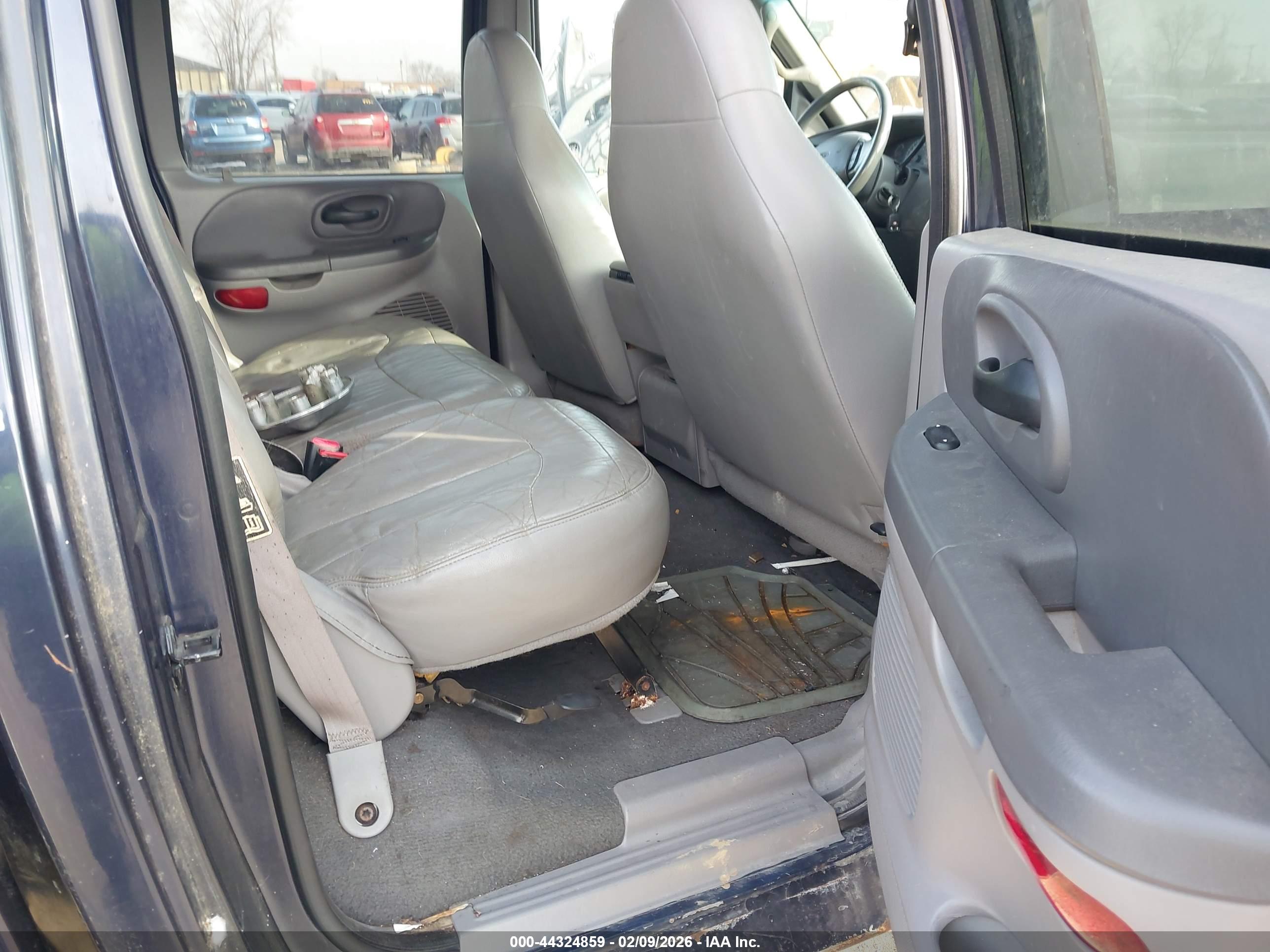 FORD F-150 image 8