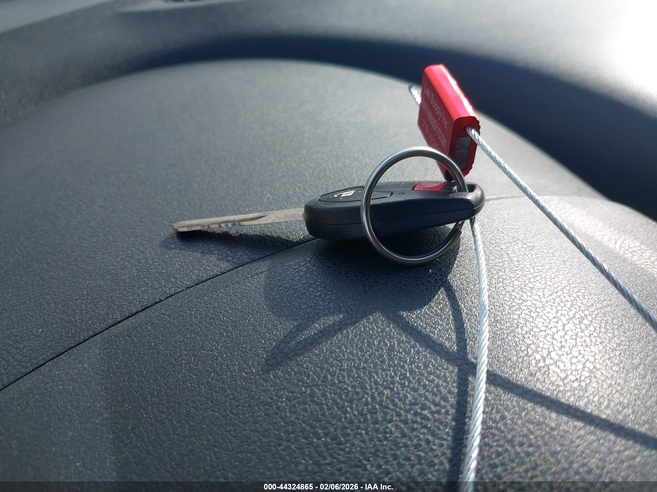 NISSAN VERSA image 11