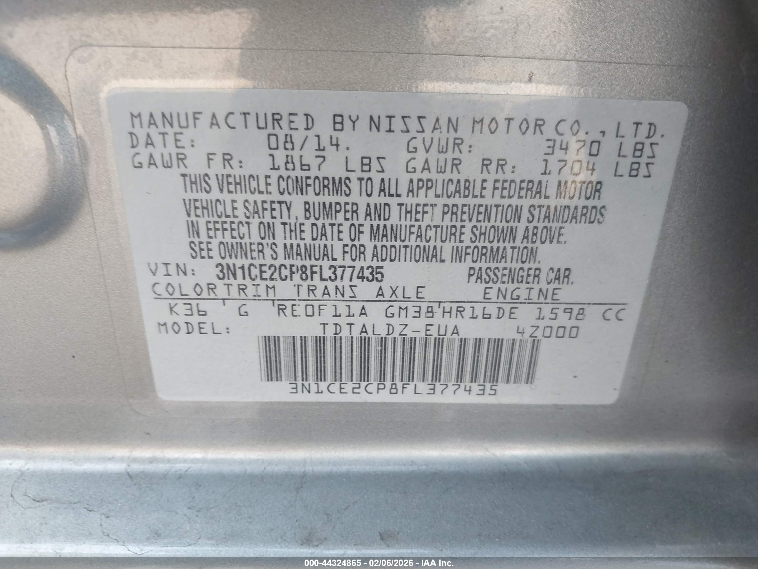 NISSAN VERSA image 9
