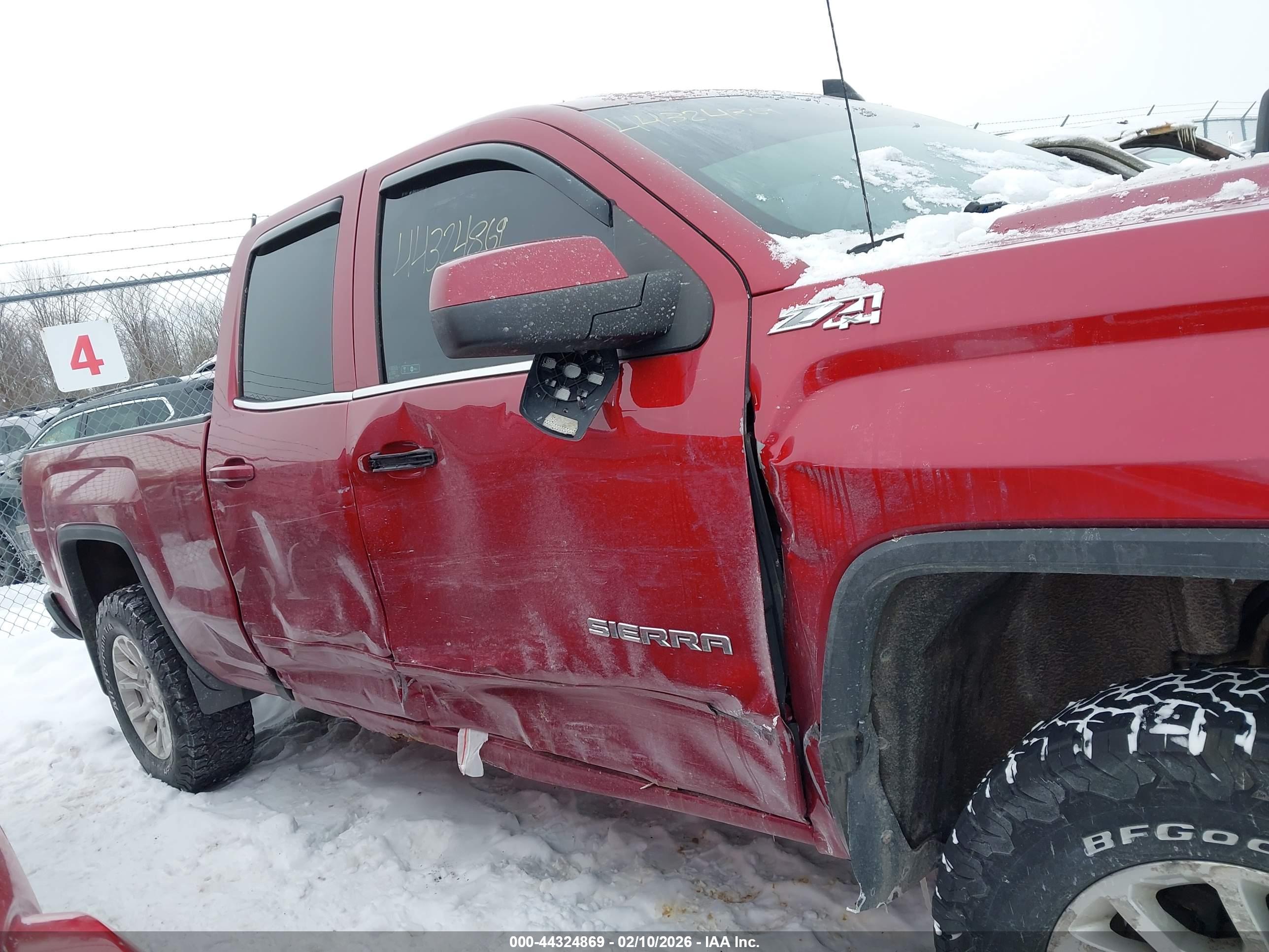 GMC SIERRA image 6