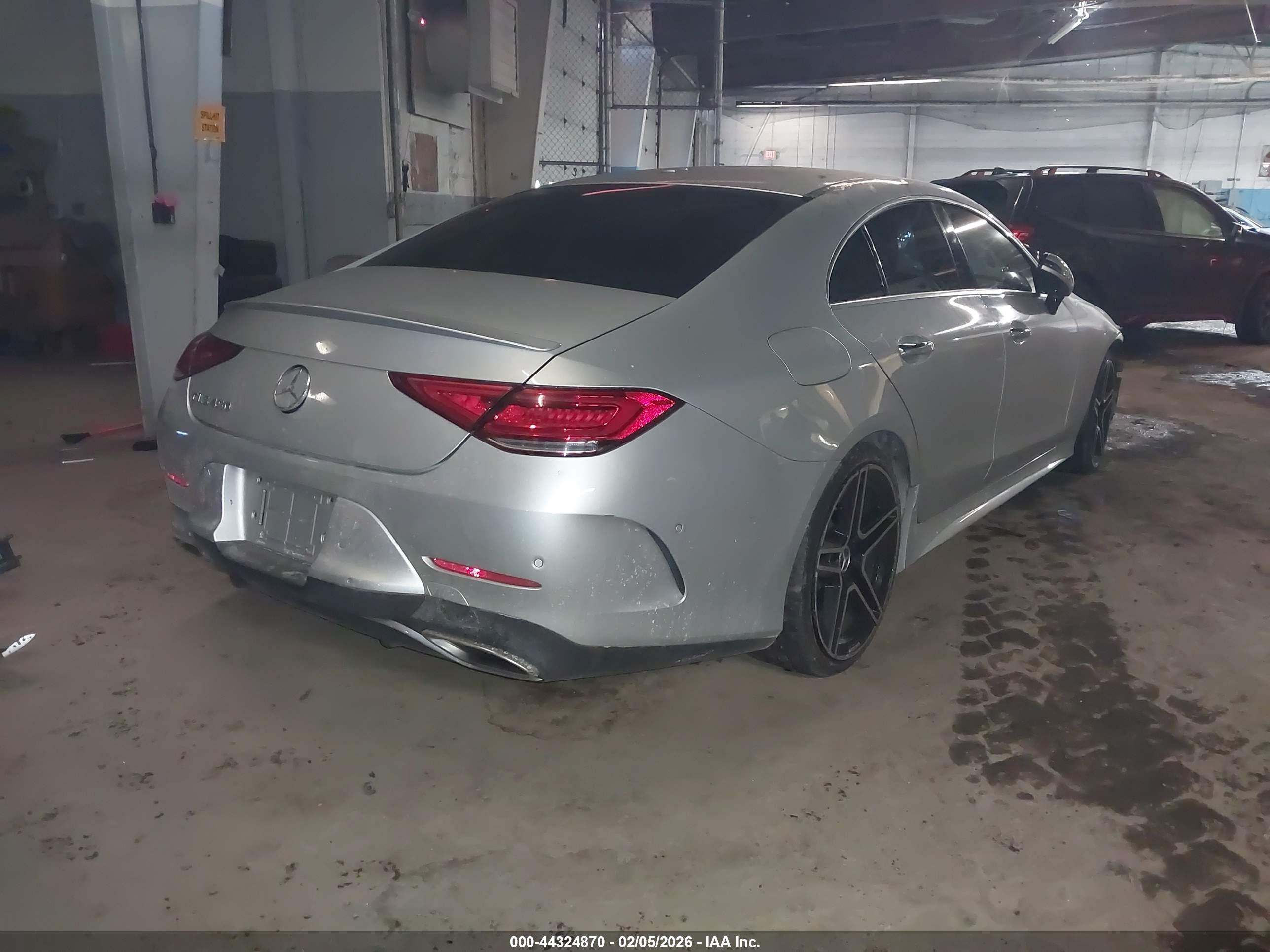 MERCEDES-BENZ CLS image 4