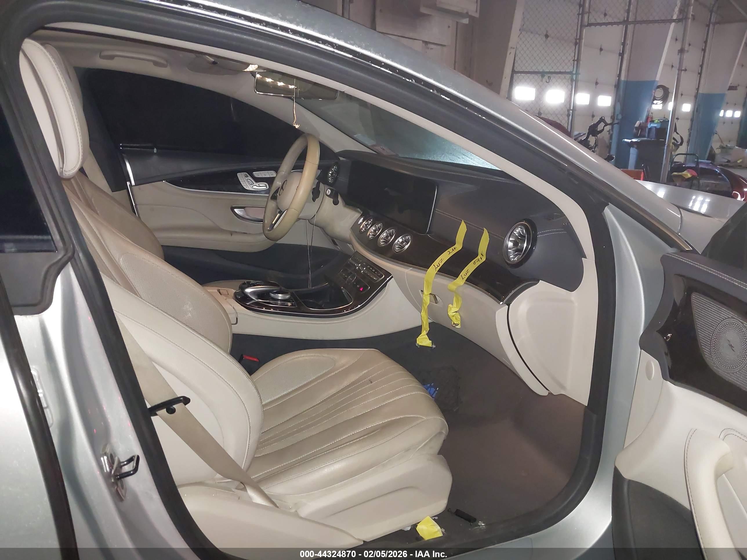 MERCEDES-BENZ CLS image 5