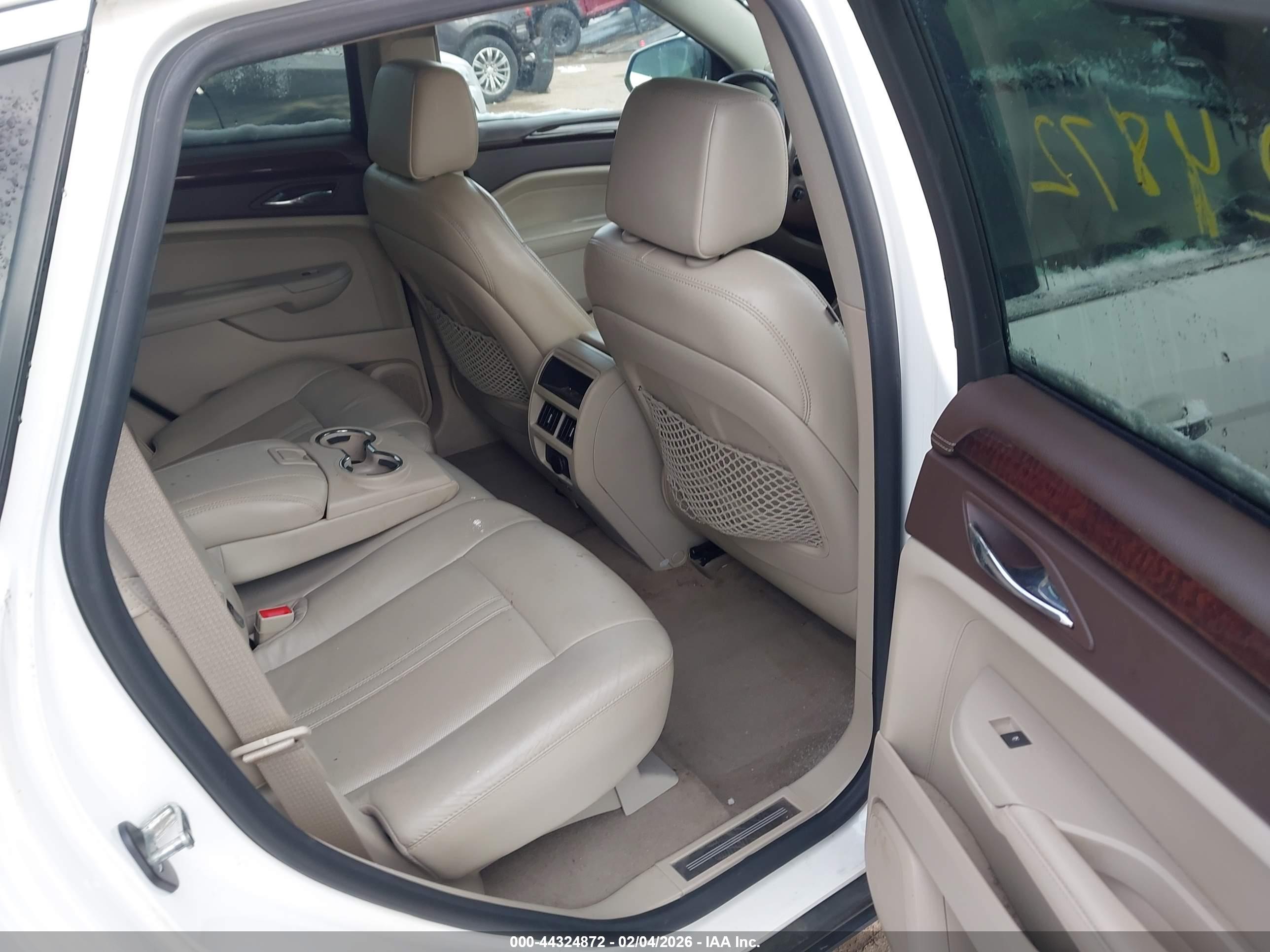 CADILLAC SRX image 8