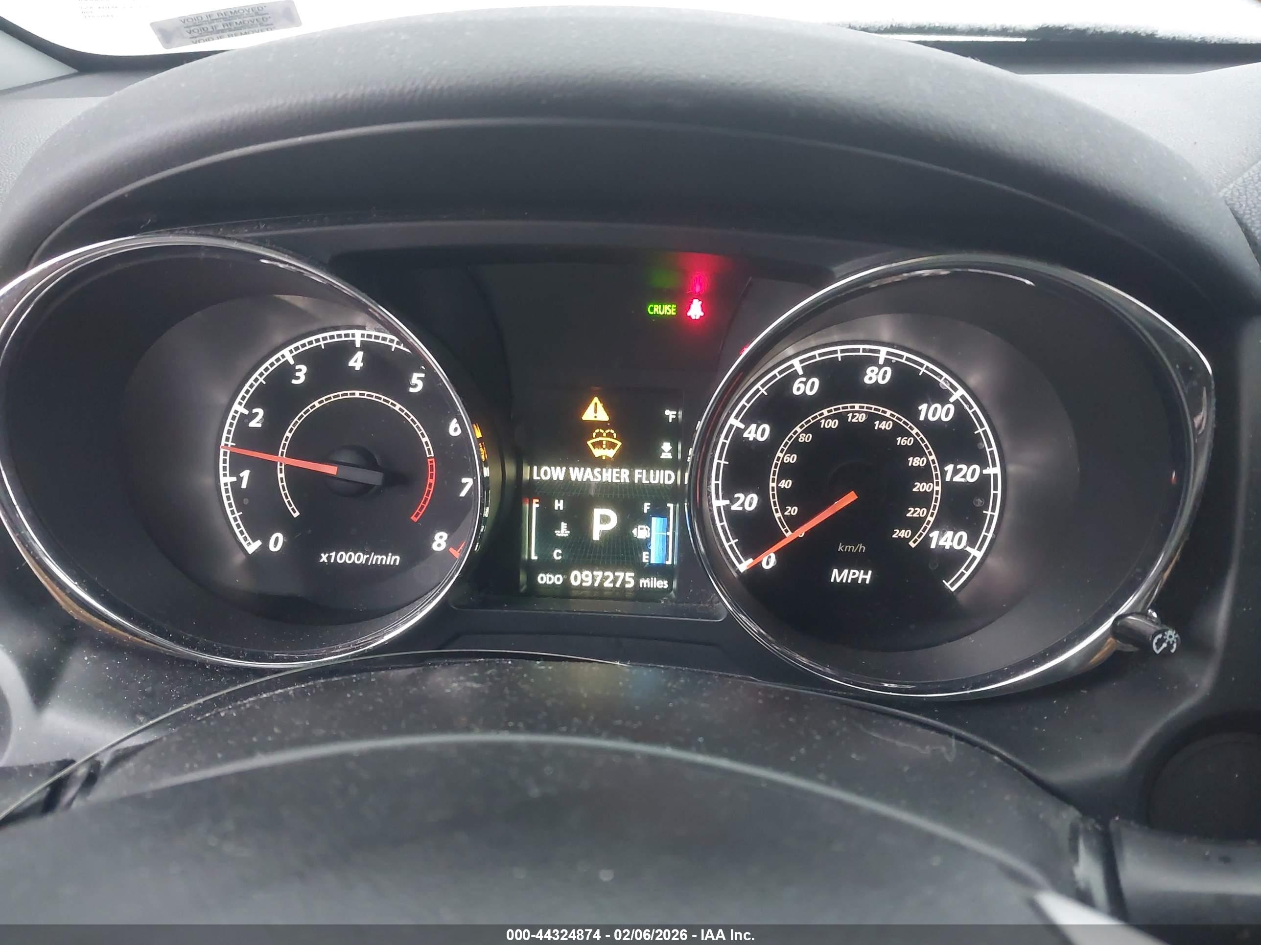 MITSUBISHI OUTLANDER image 7