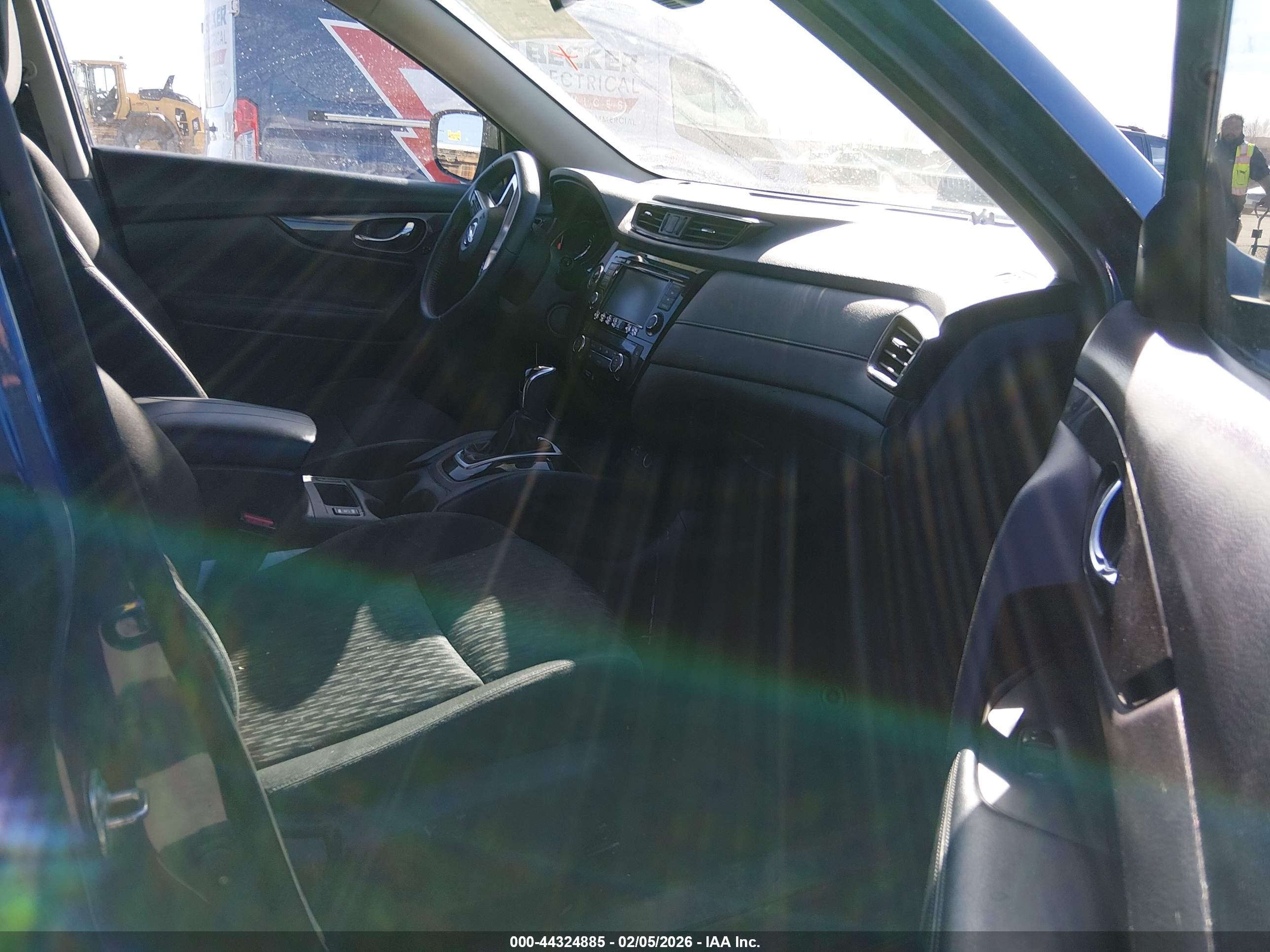 NISSAN ROGUE image 5