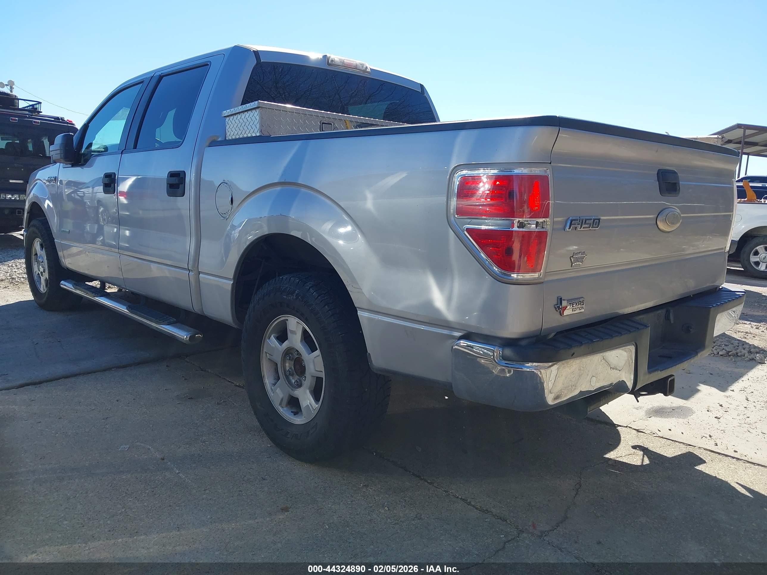 FORD F-150 image 3