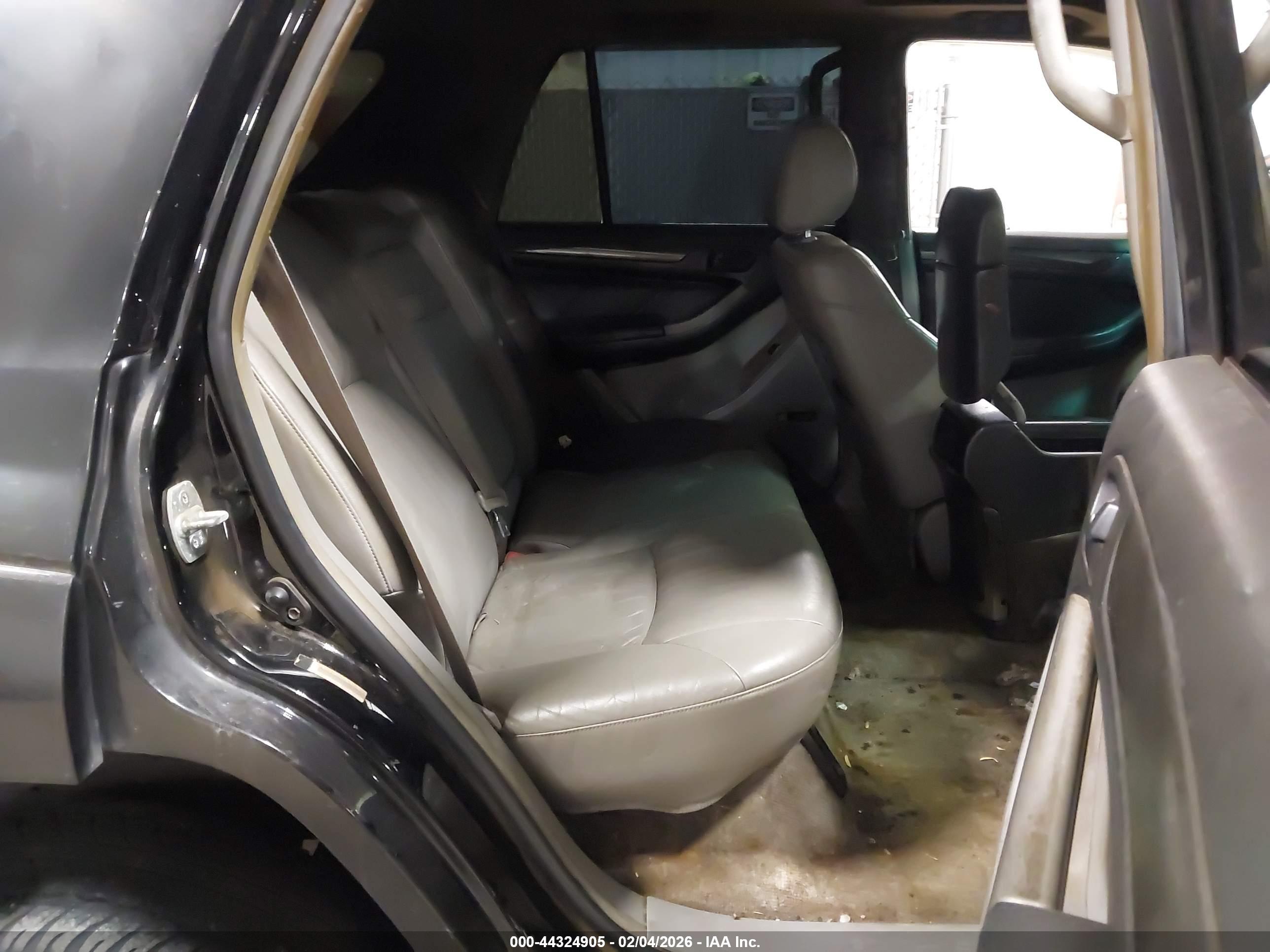 TOYOTA 4RUNNER image 8