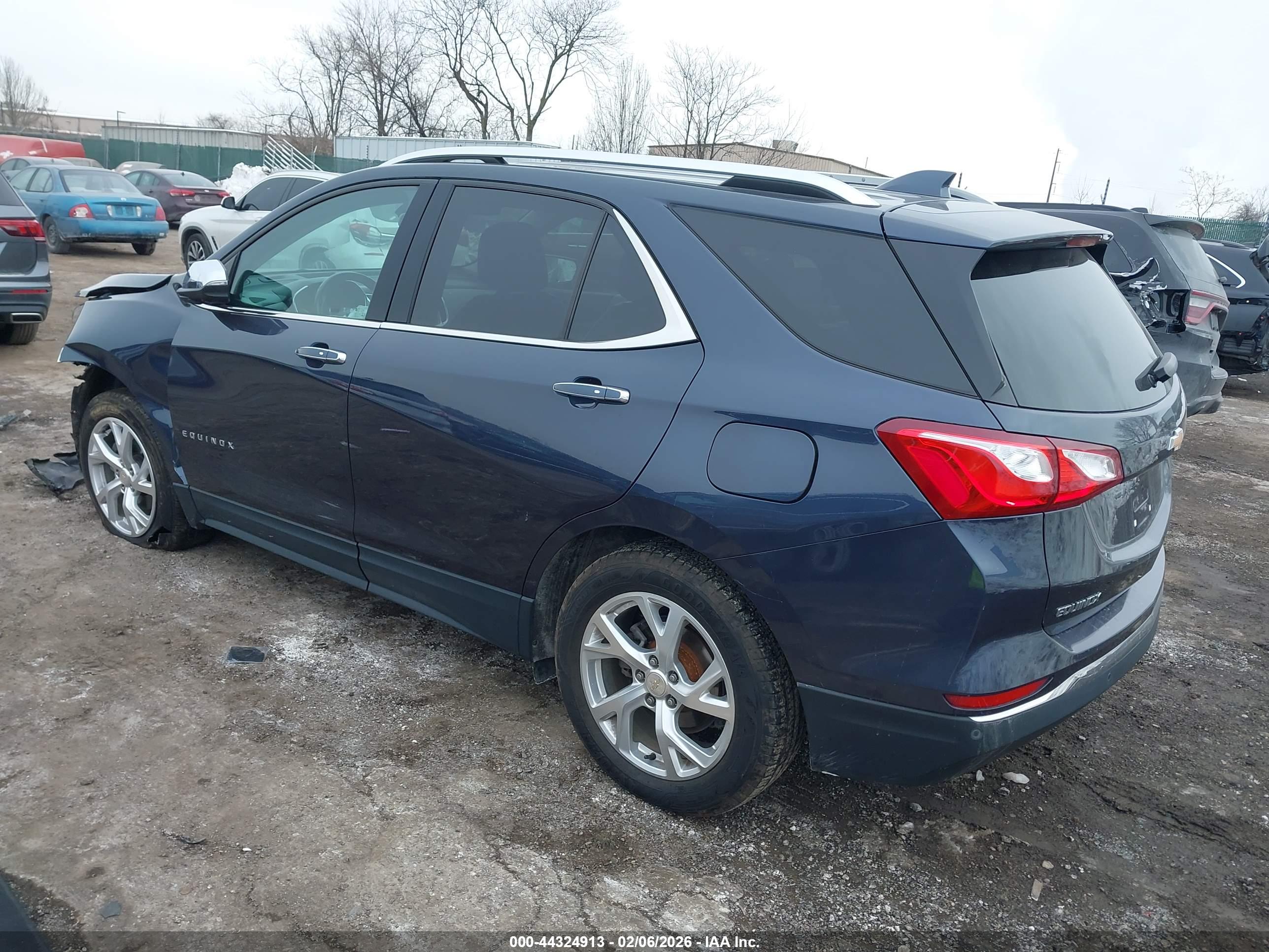 CHEVROLET EQUINOX image 3