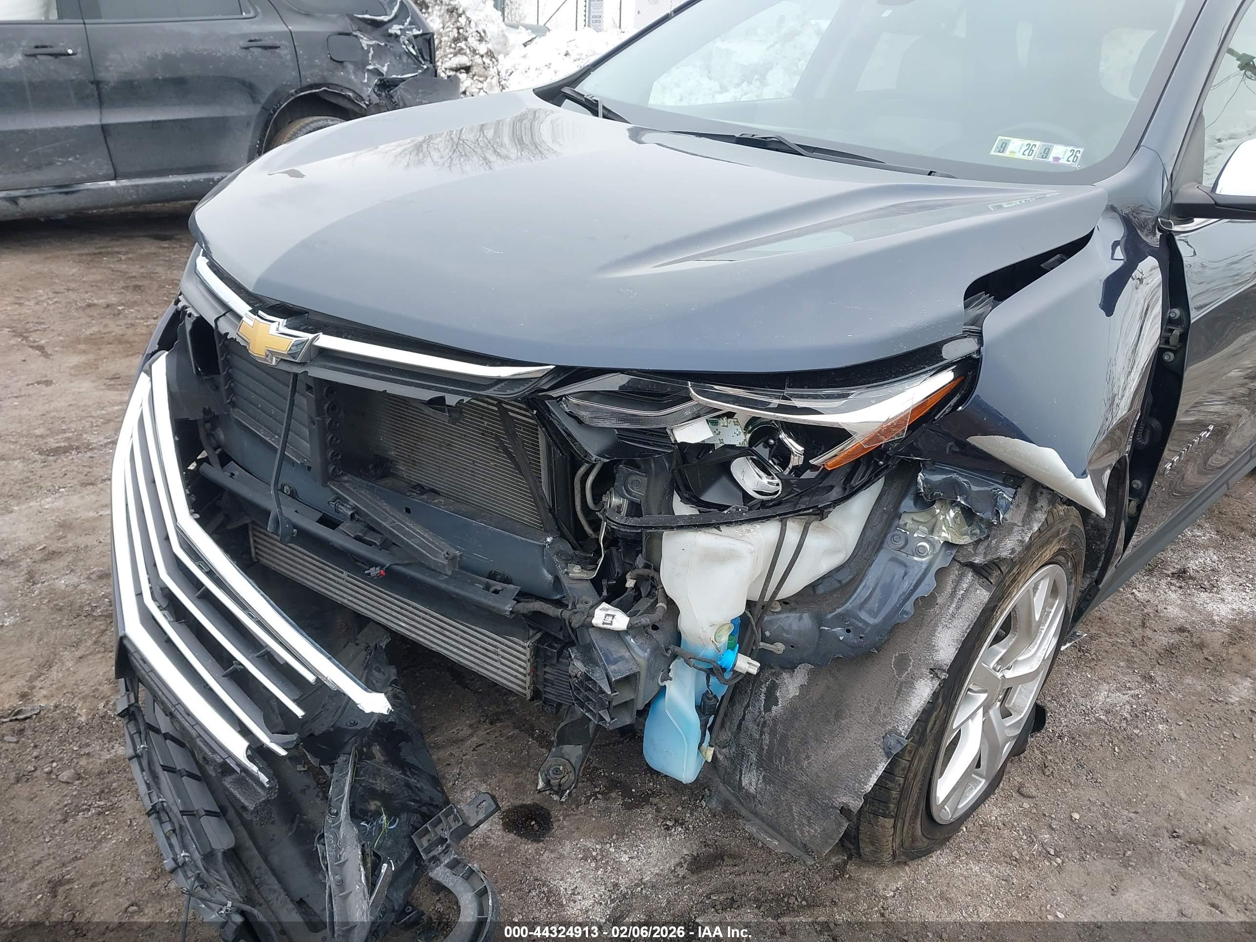 CHEVROLET EQUINOX image 6