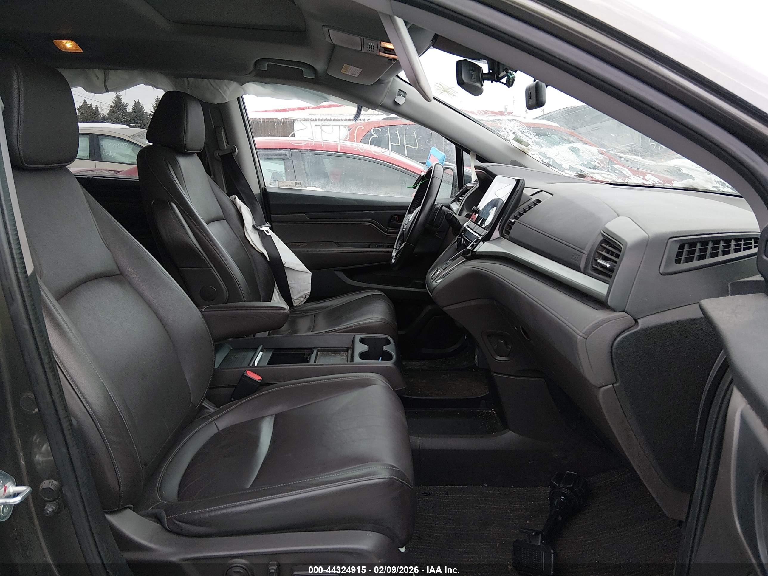 HONDA ODYSSEY image 5