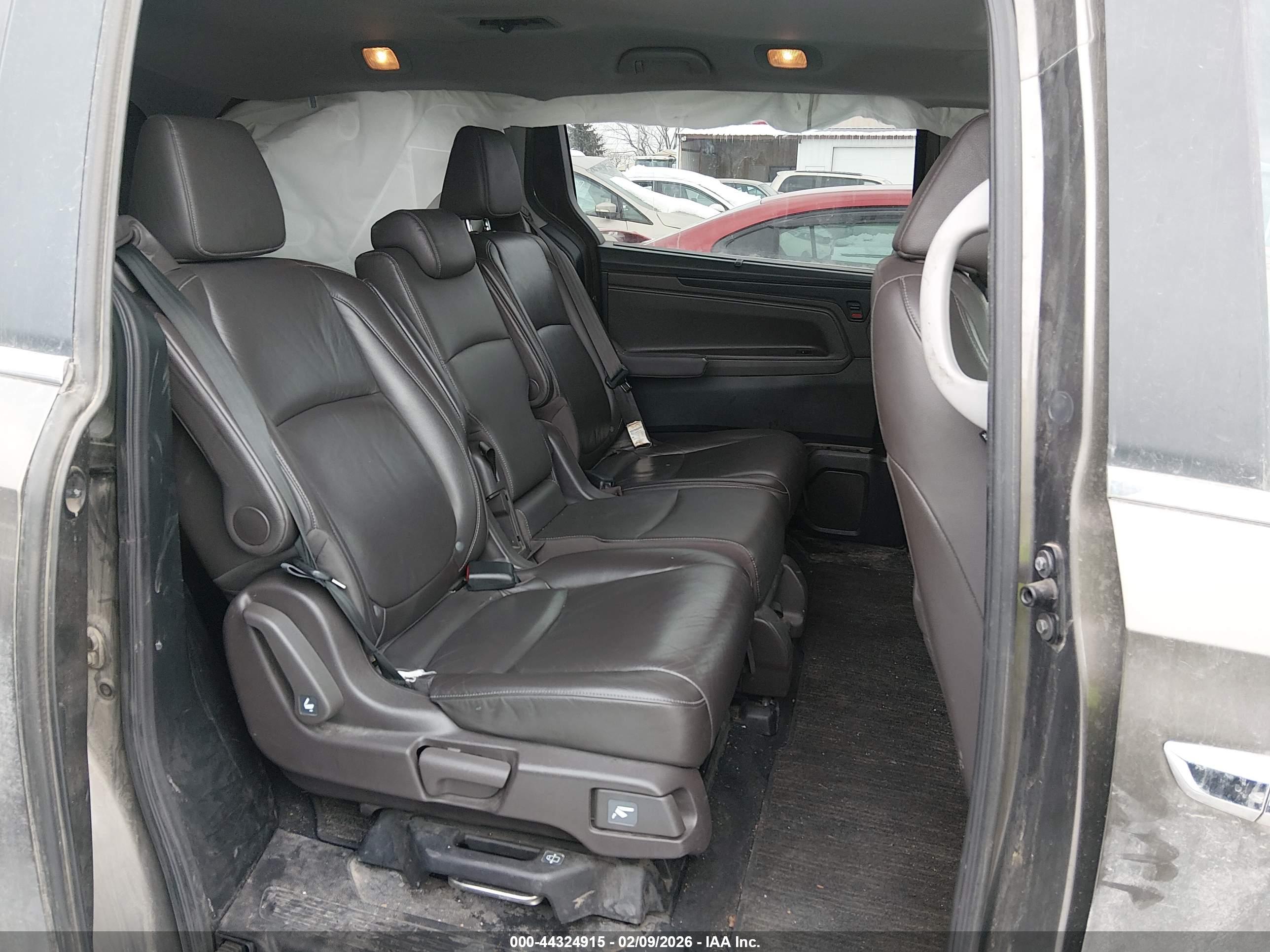 HONDA ODYSSEY image 8