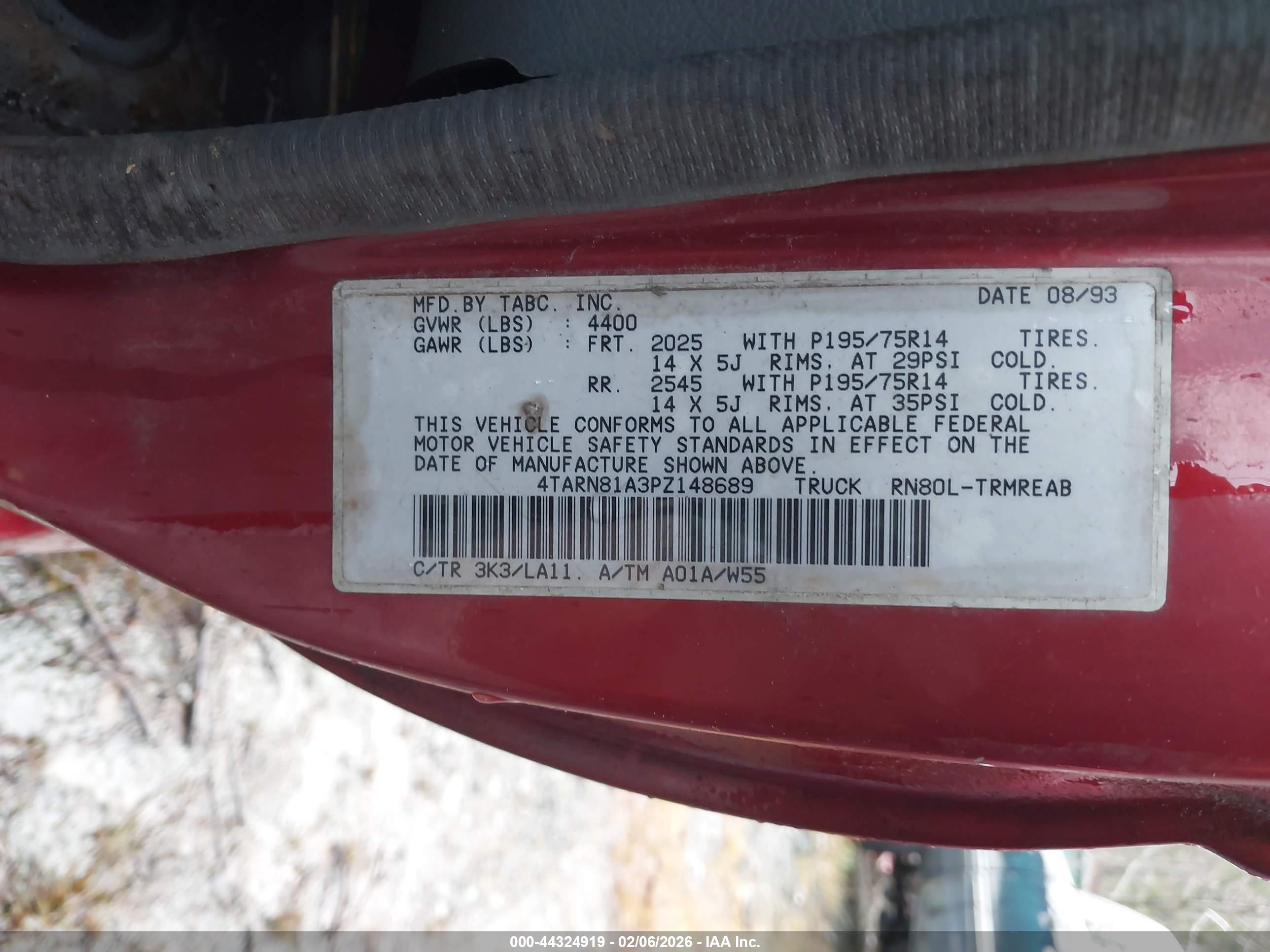 TOYOTA PICKUP image 9