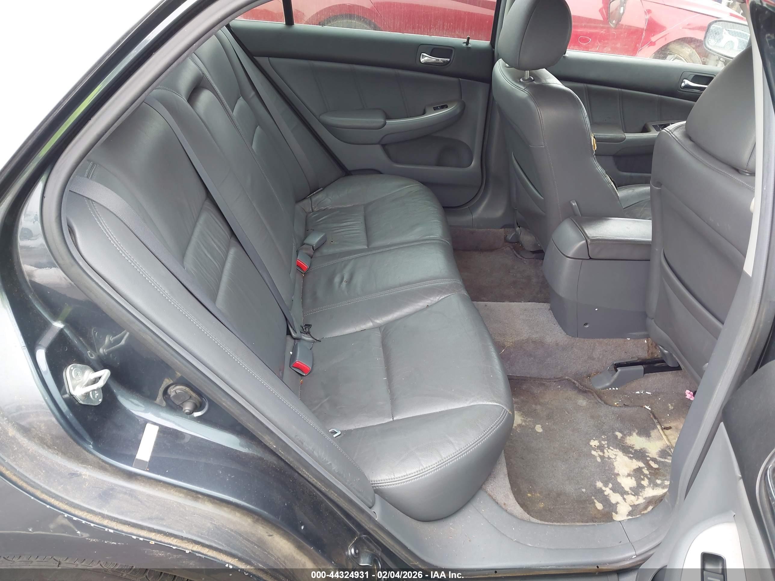 HONDA ACCORD image 8