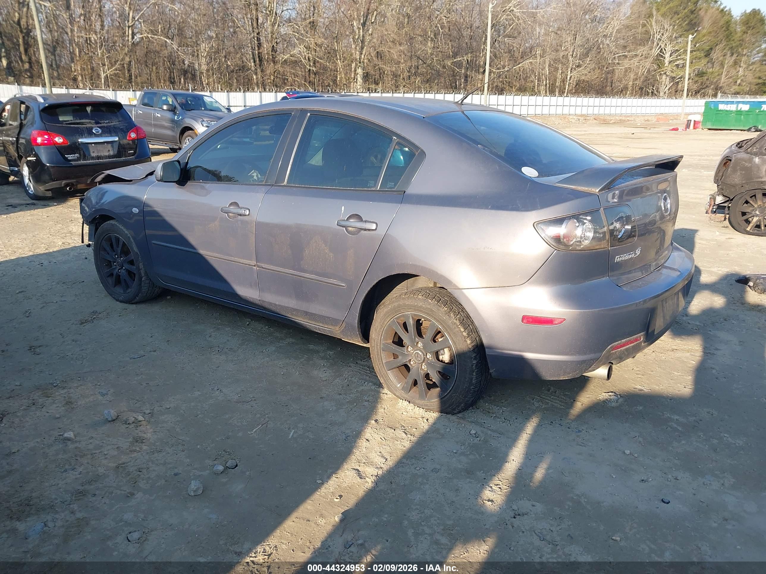 MAZDA MAZDA3 image 3