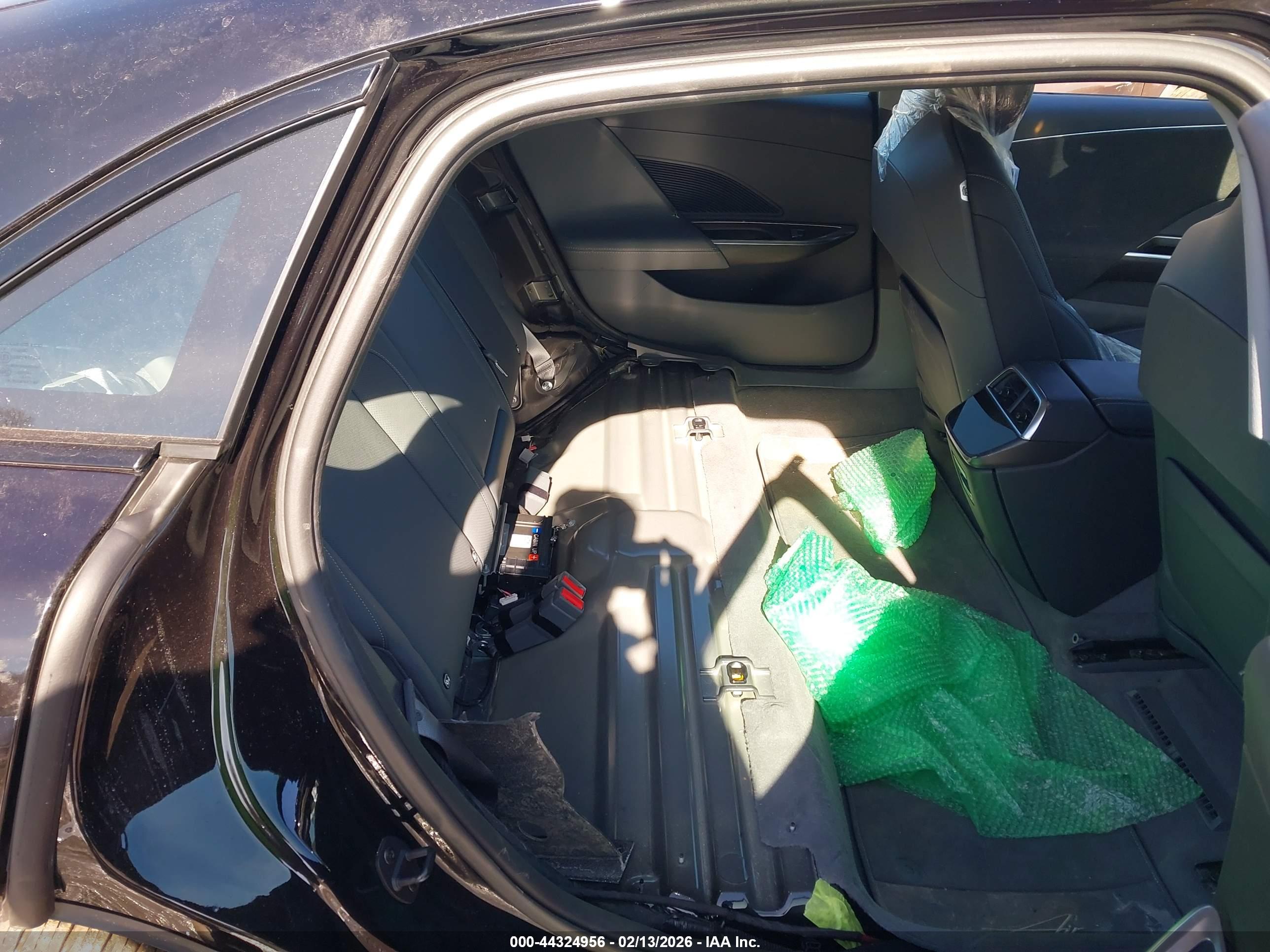 LUCID AIR image 8