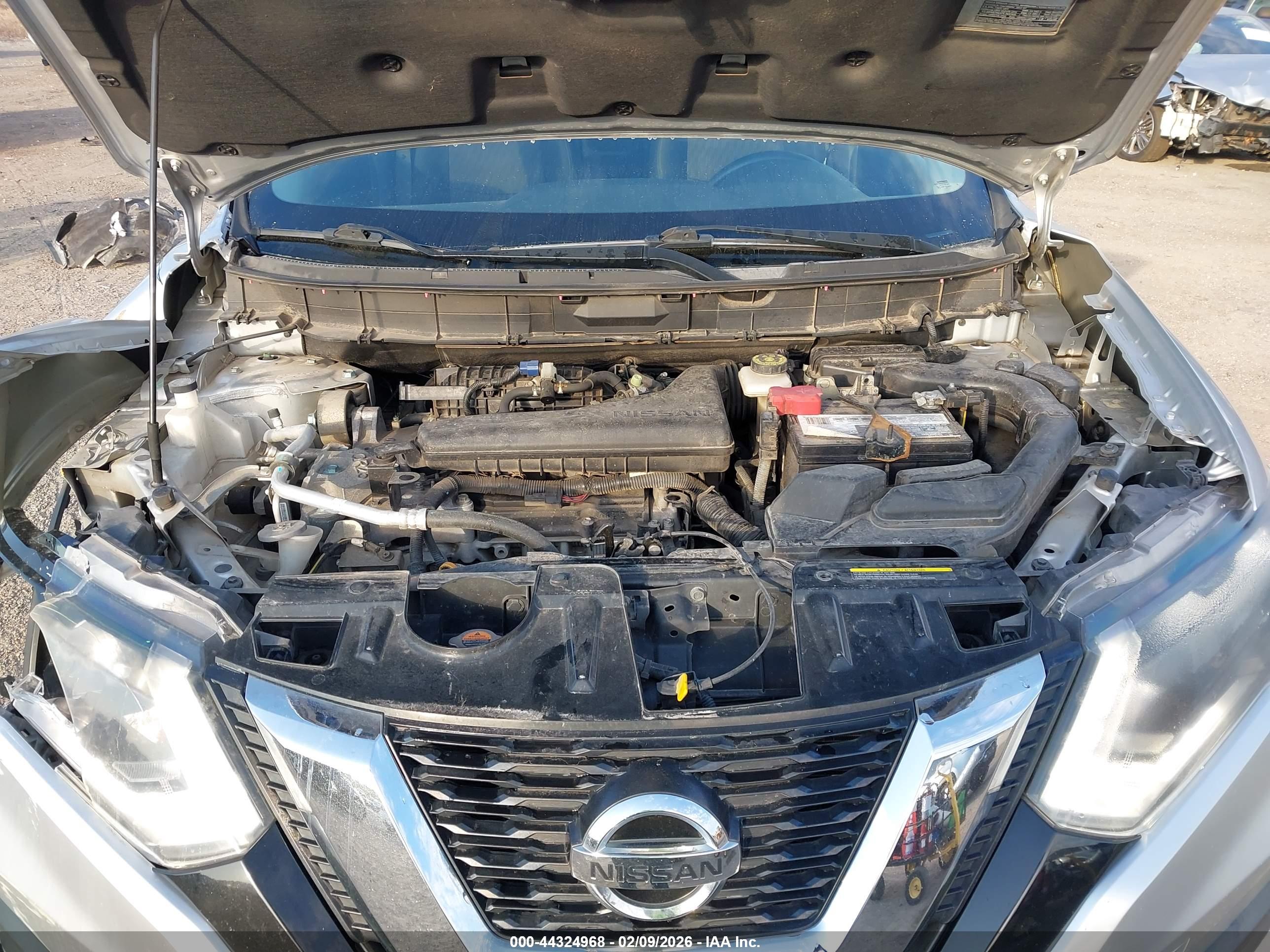 NISSAN ROGUE image 10
