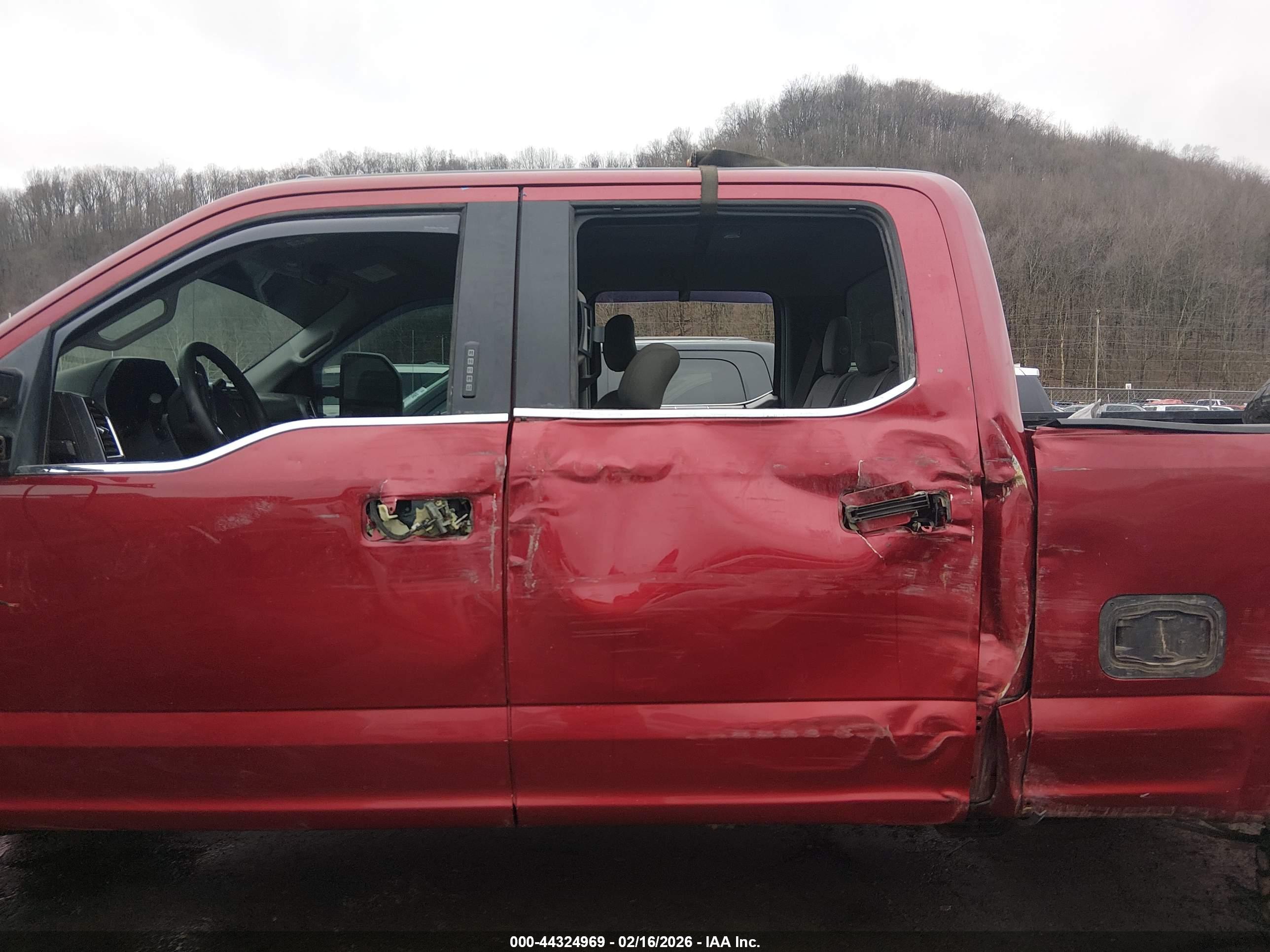 FORD F-250 image 6