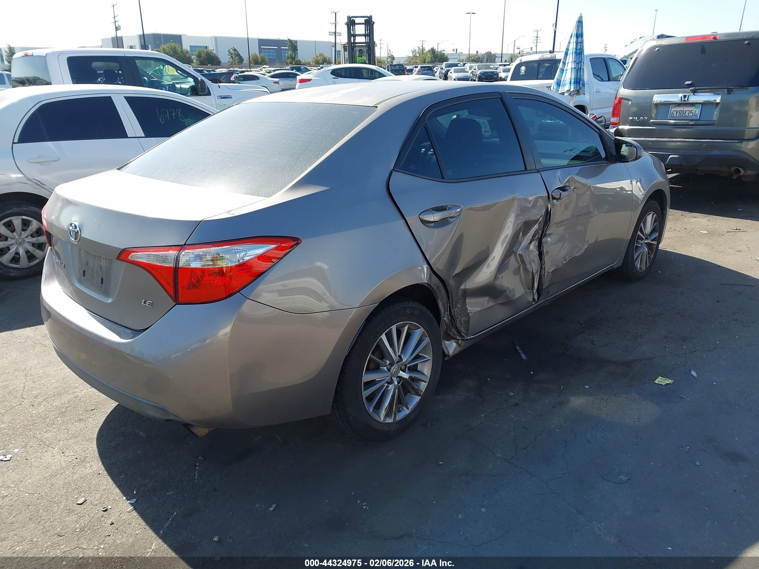 TOYOTA COROLLA image 4