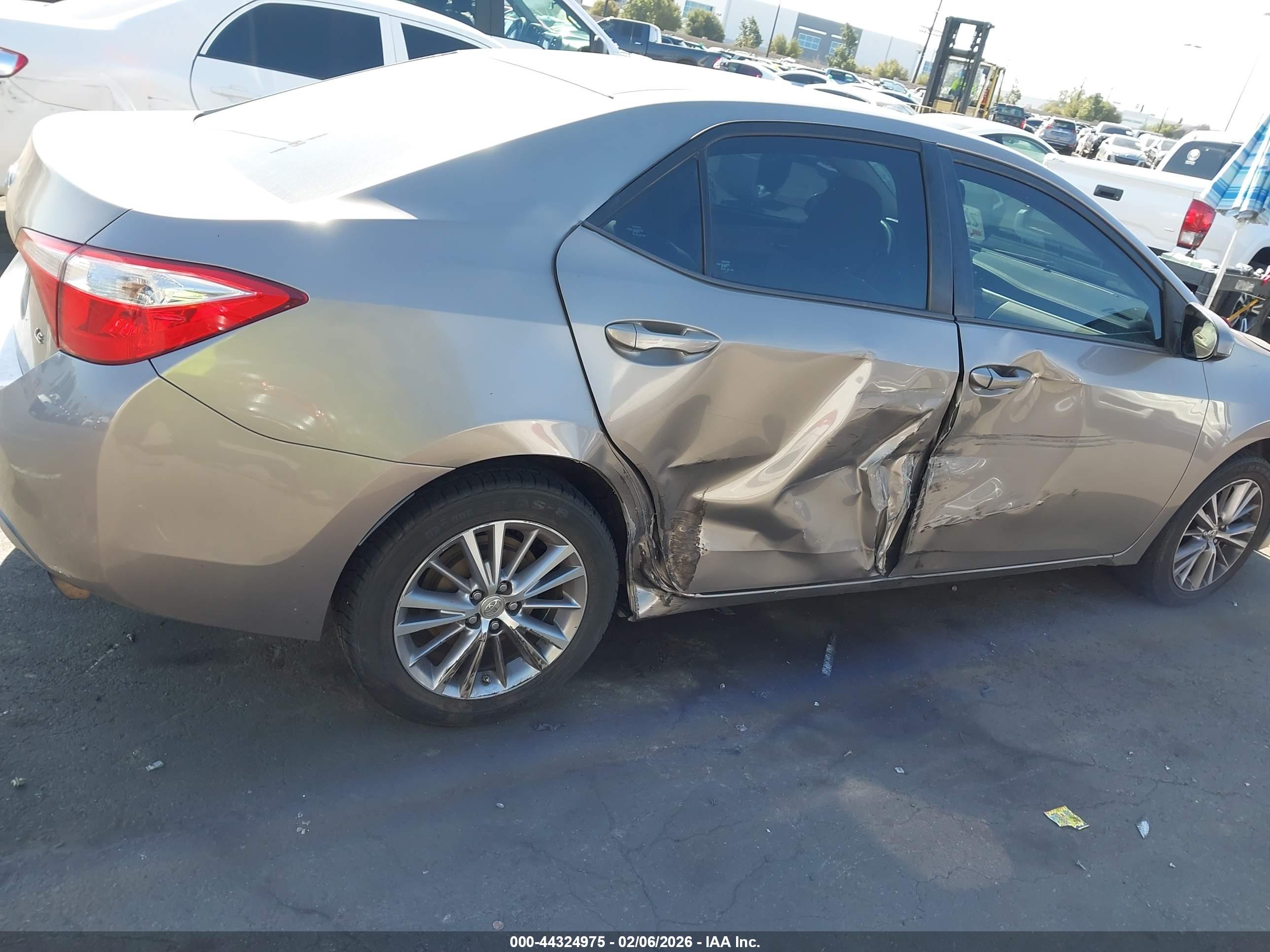 TOYOTA COROLLA image 6