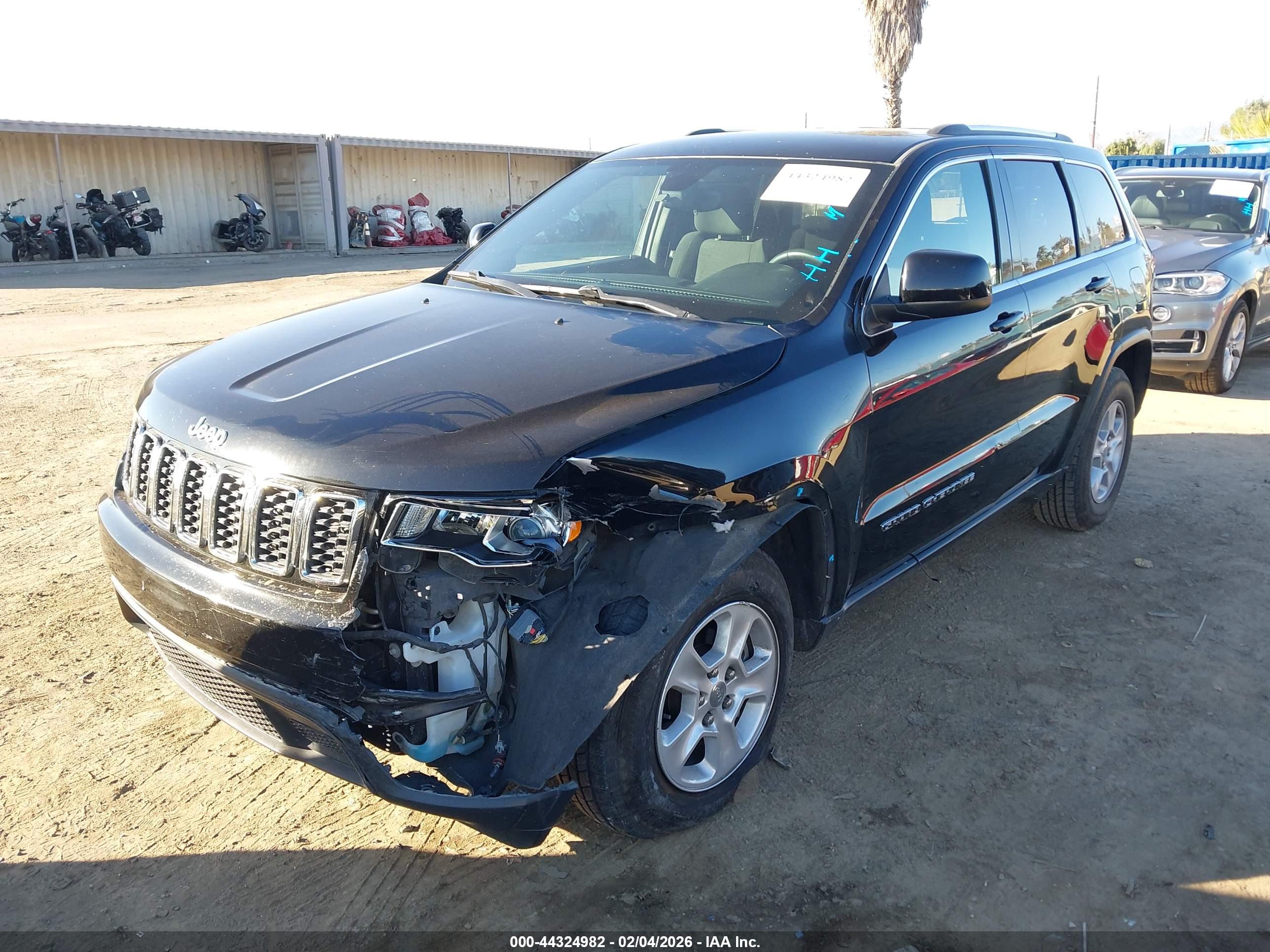 JEEP GRAND image 2