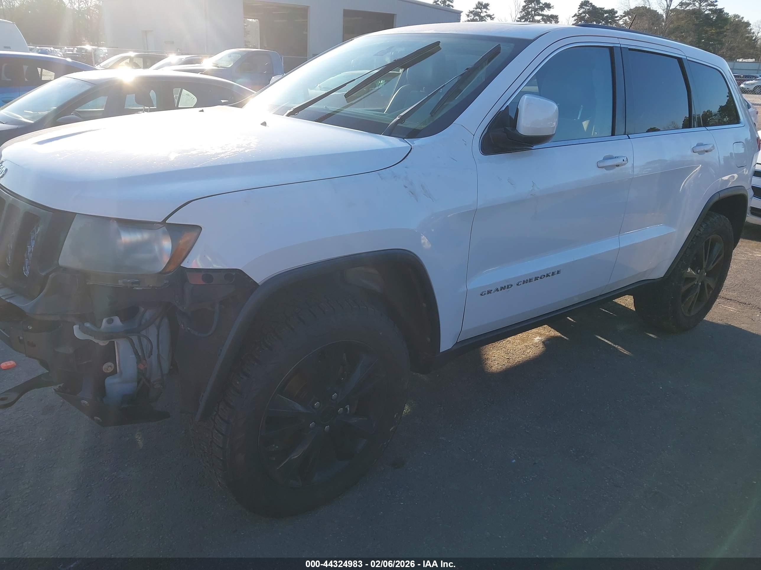 JEEP GRAND image 2