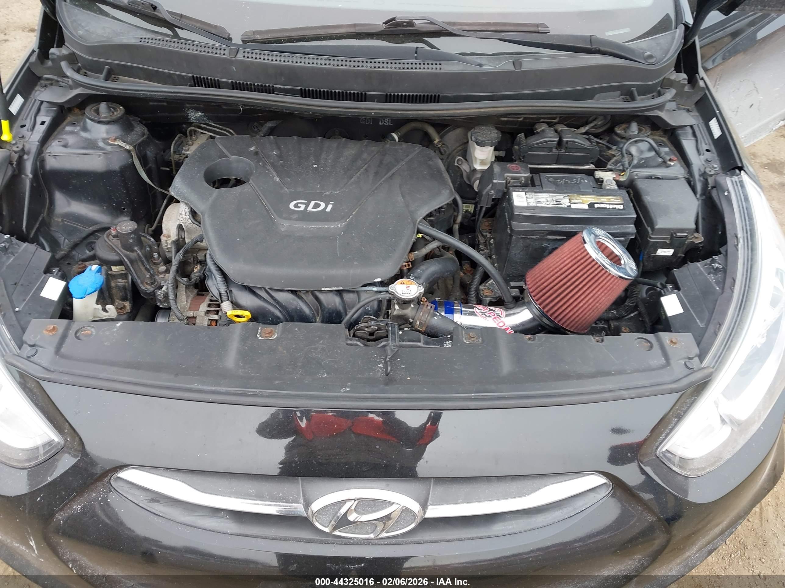 HYUNDAI ACCENT image 10