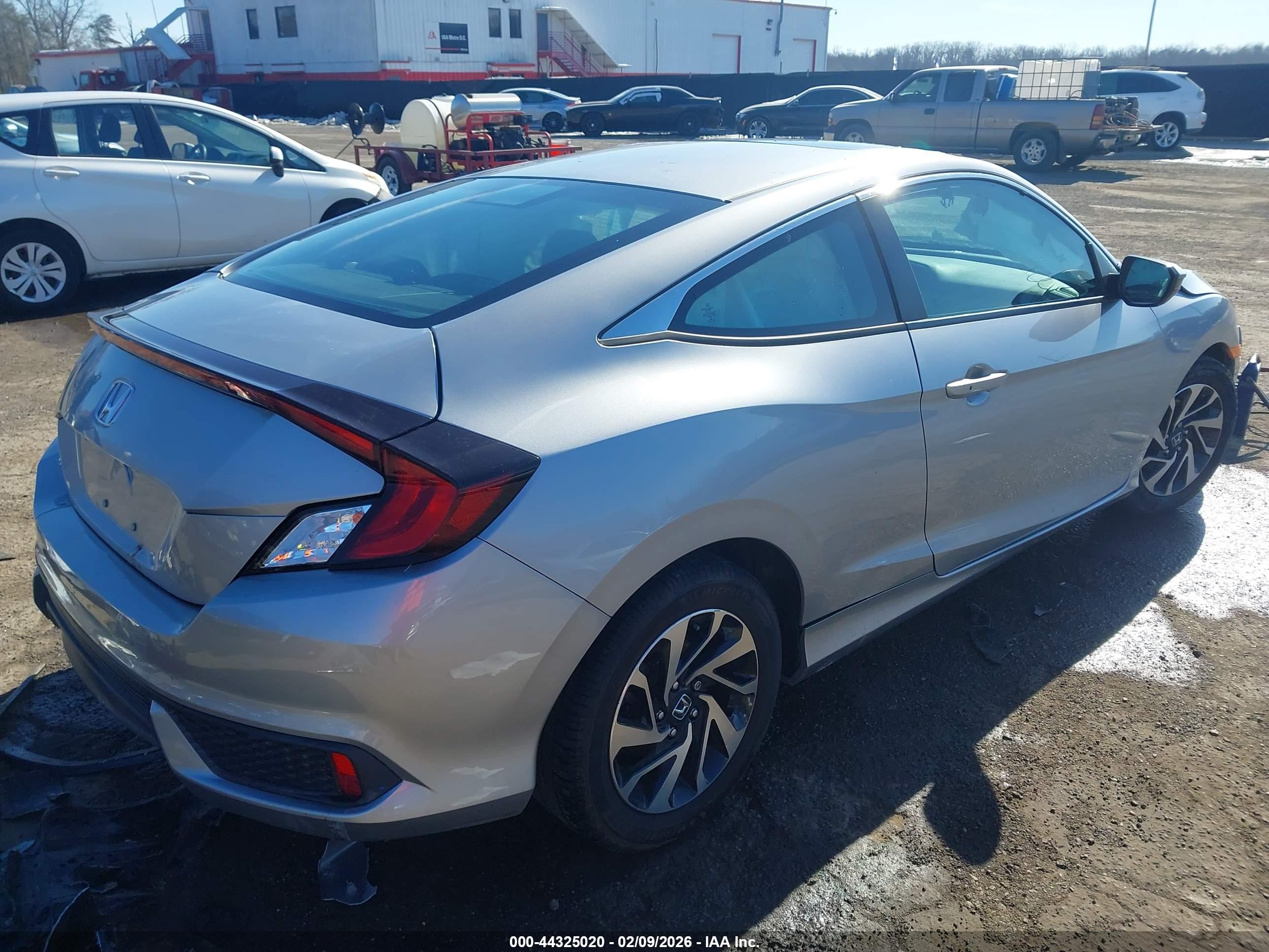 HONDA CIVIC image 4