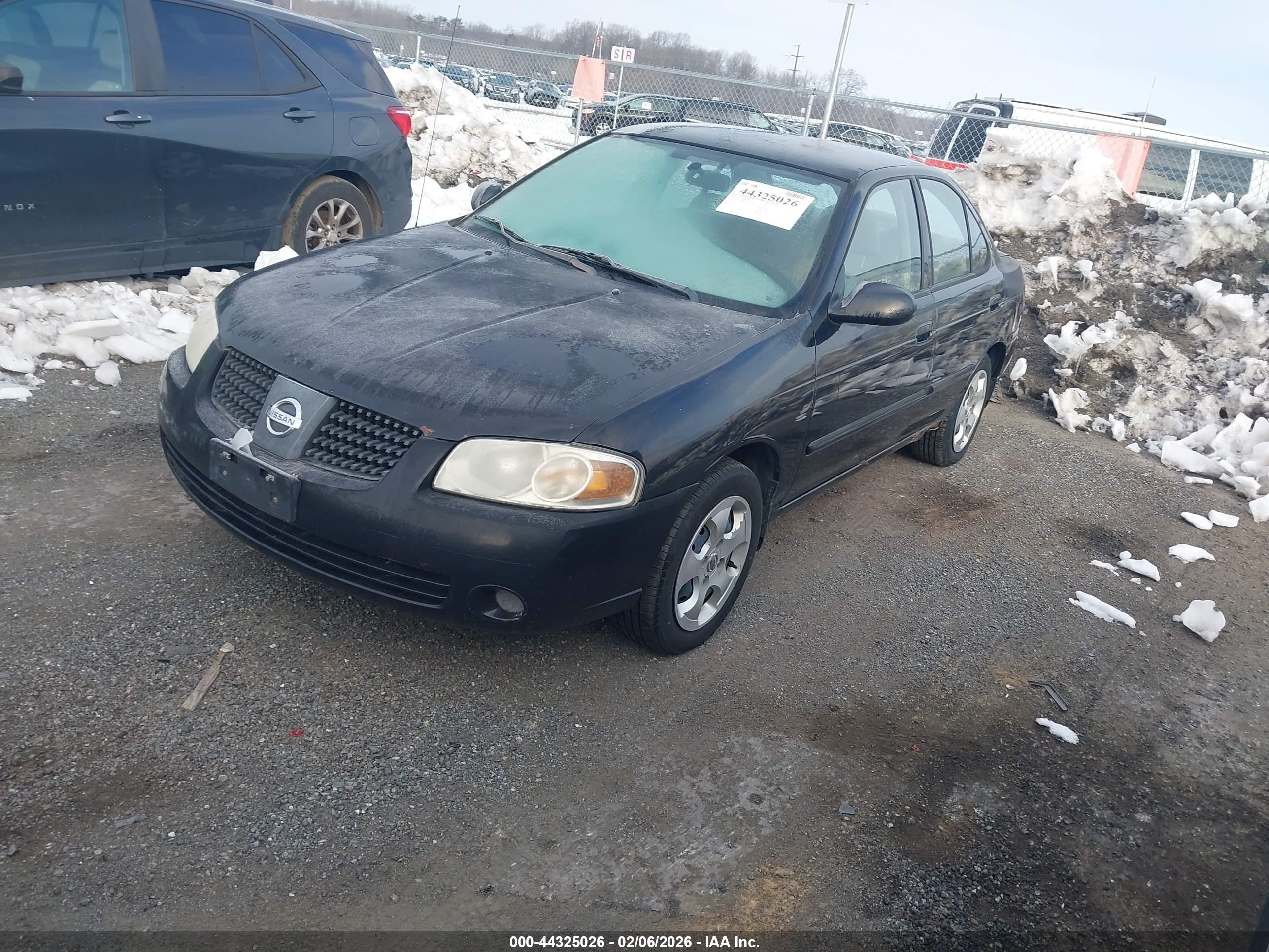 NISSAN SENTRA image 2