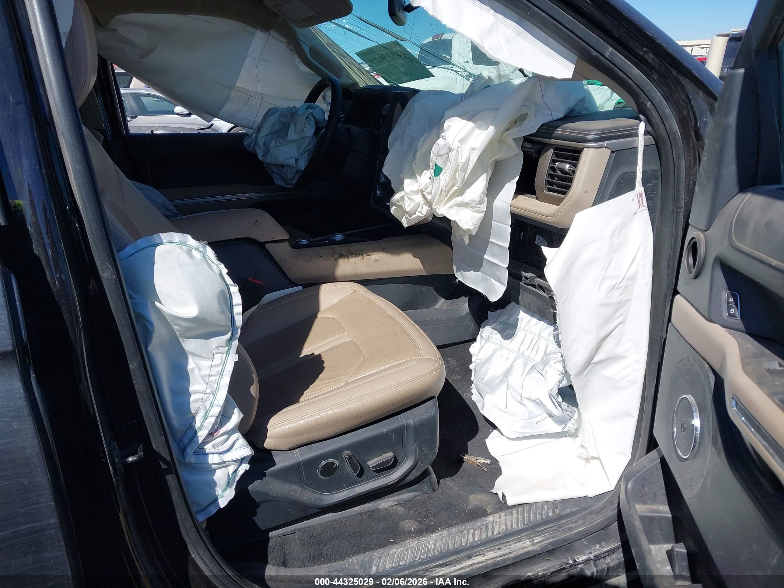 FORD EXPEDITION image 5