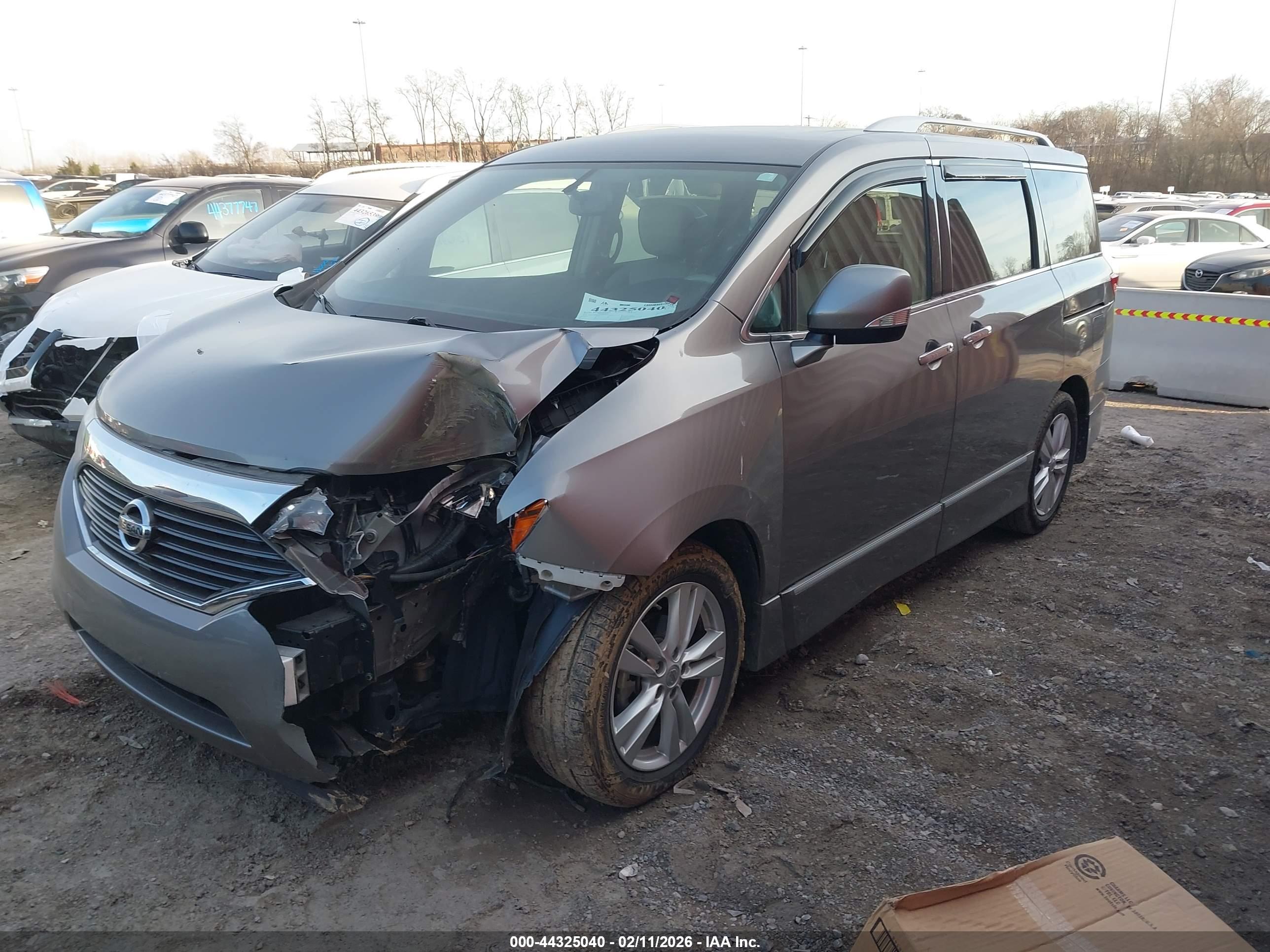 NISSAN QUEST image 2