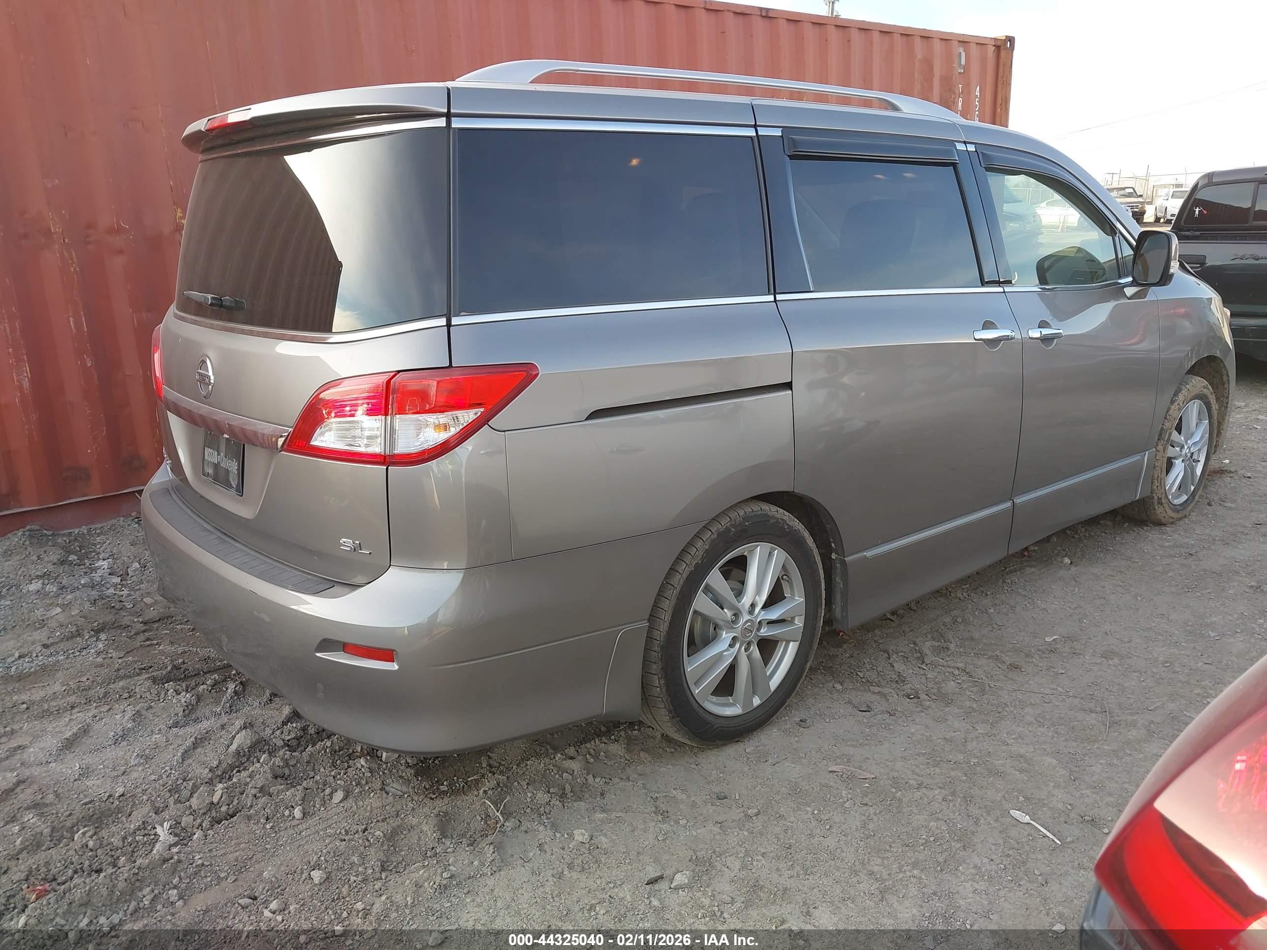 NISSAN QUEST image 4