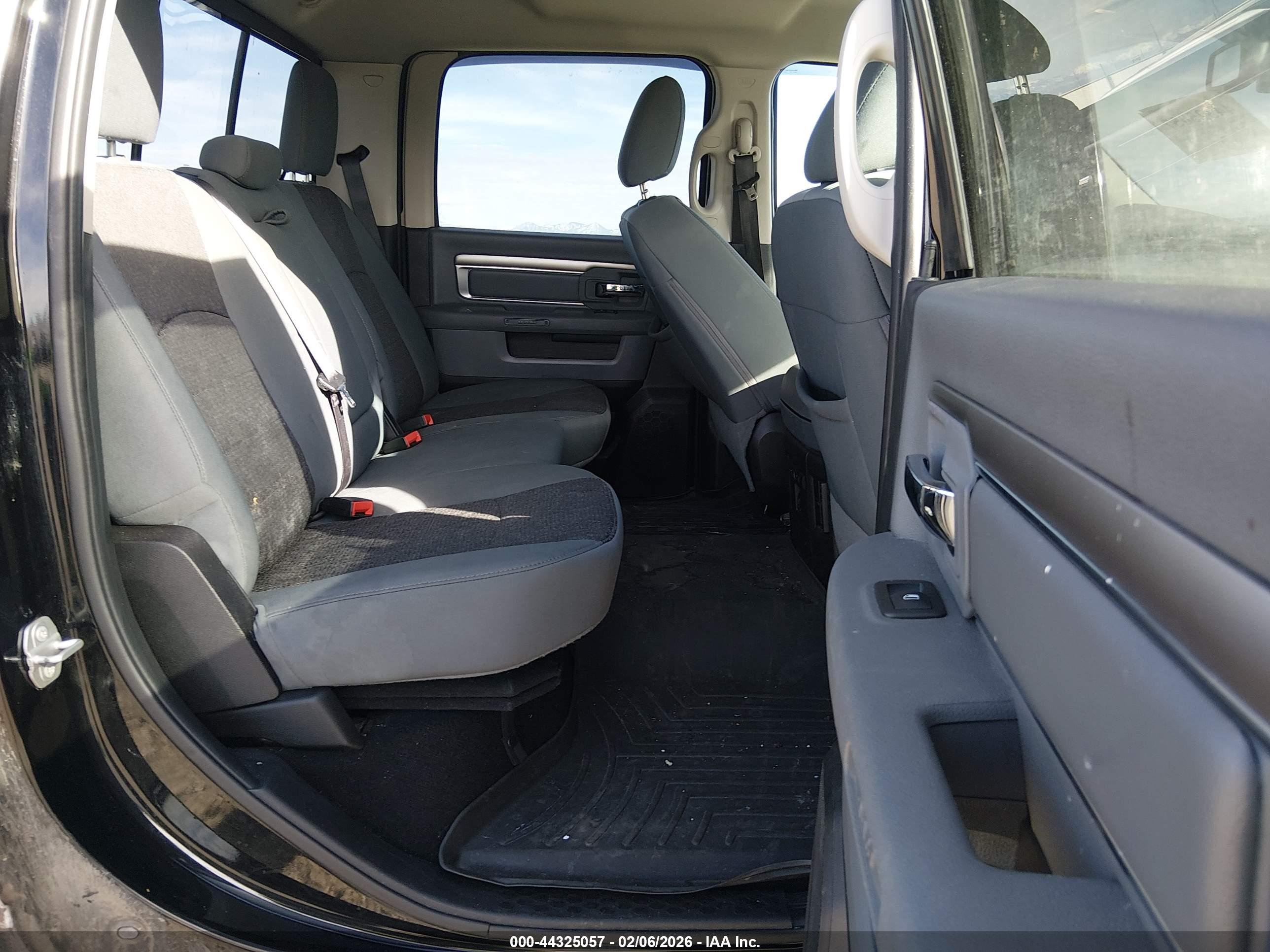 RAM 1500 image 8