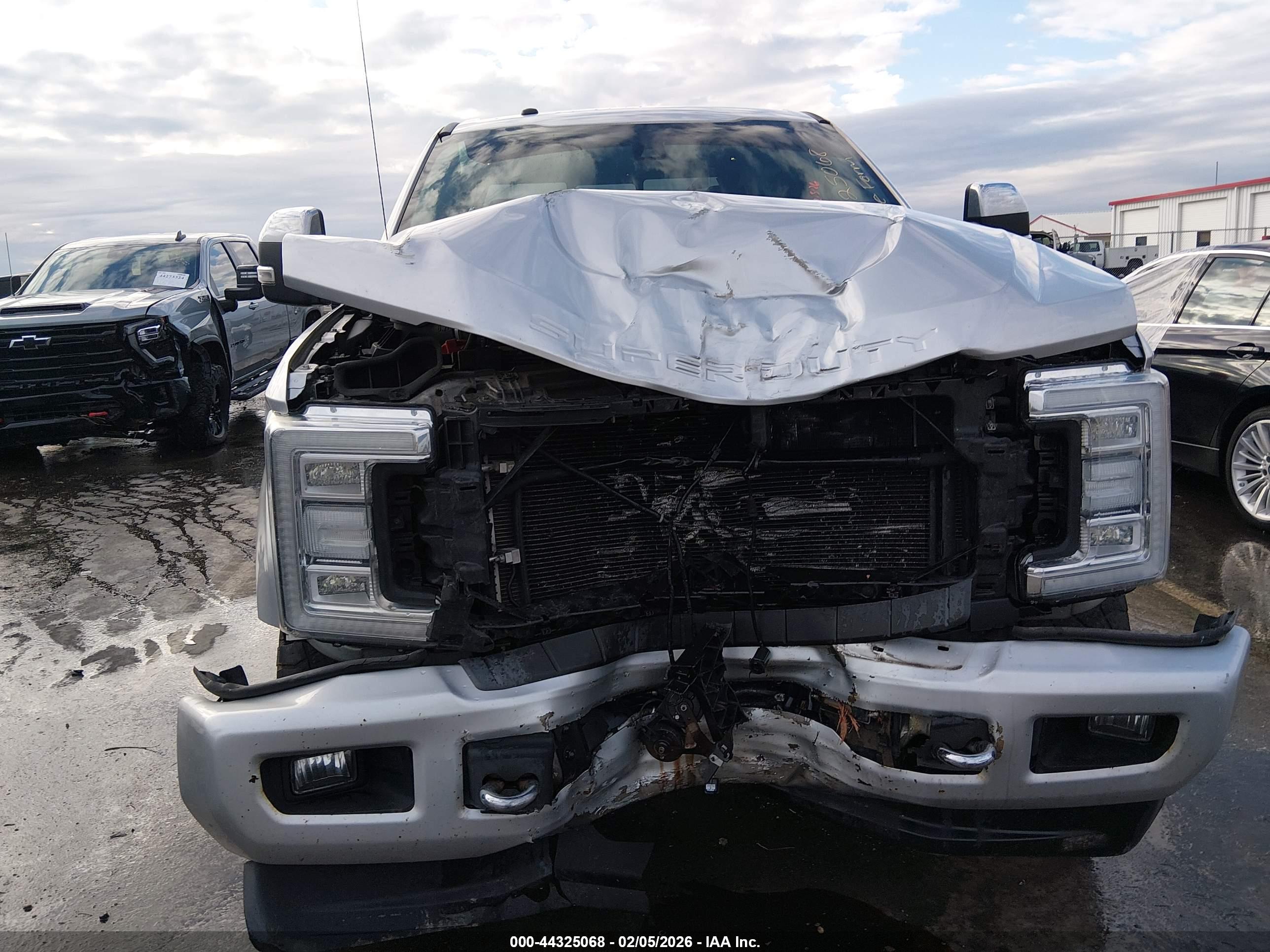FORD F-250 image 6