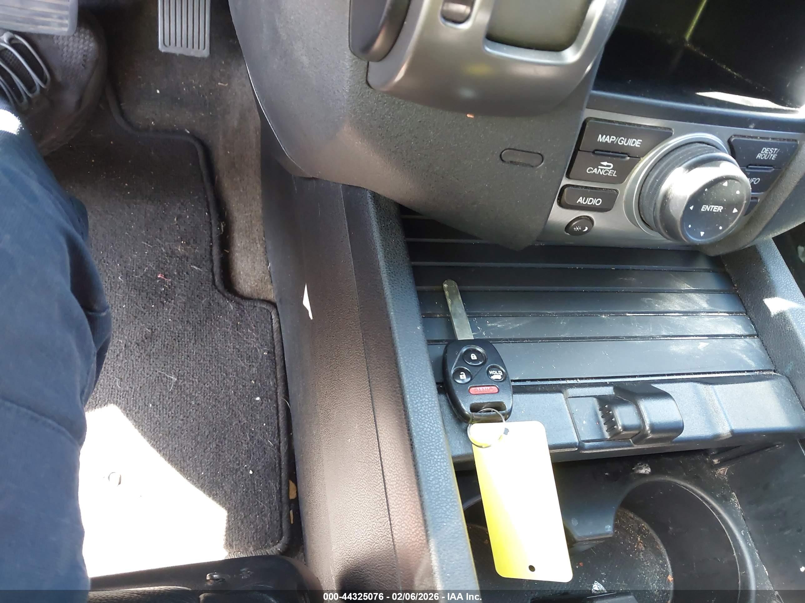 HONDA PILOT image 11