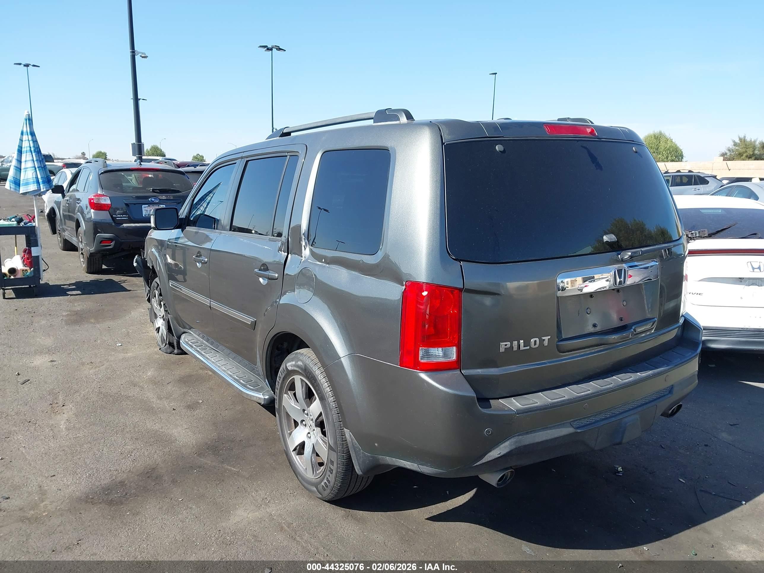 HONDA PILOT image 3