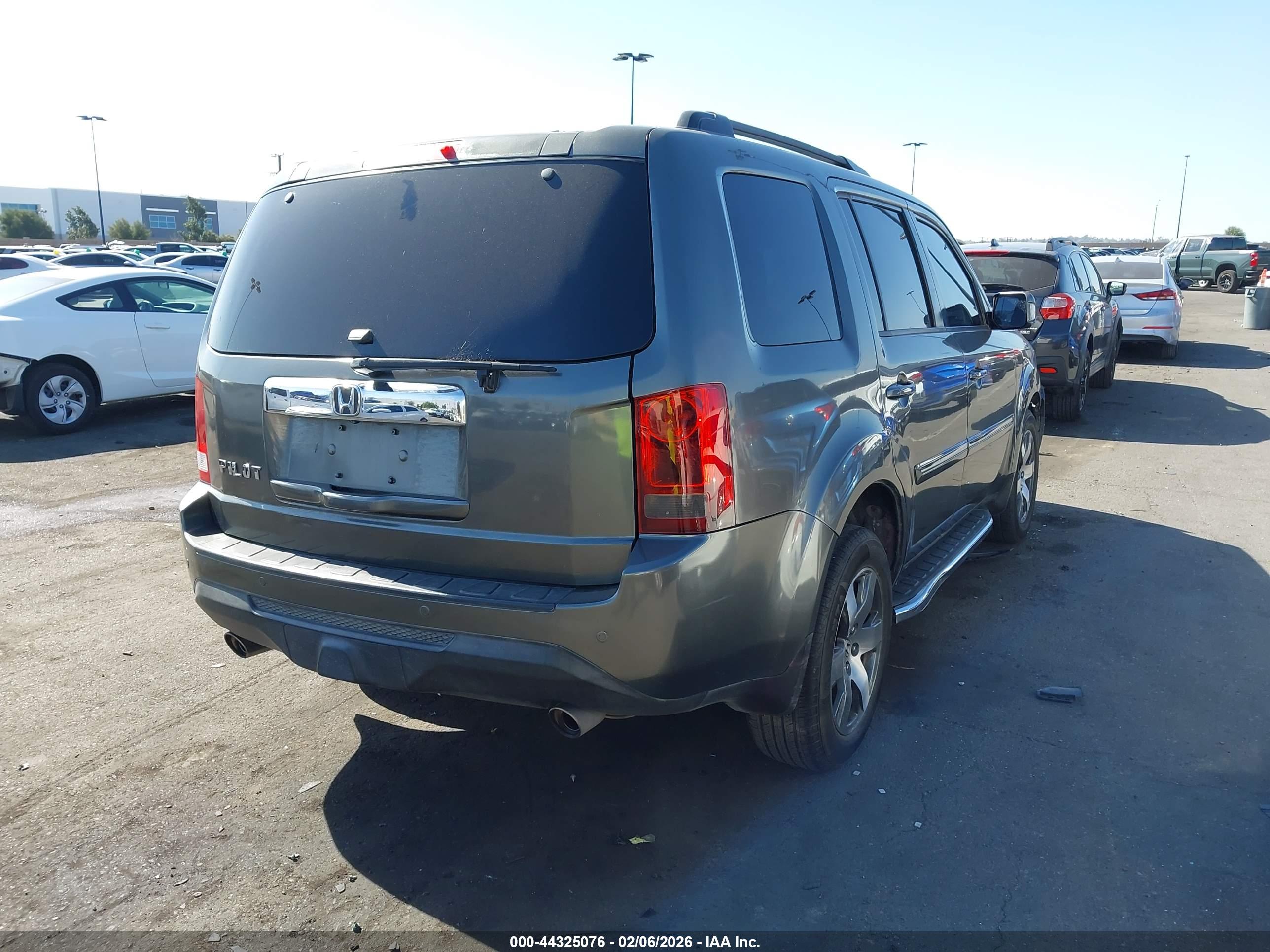 HONDA PILOT image 4