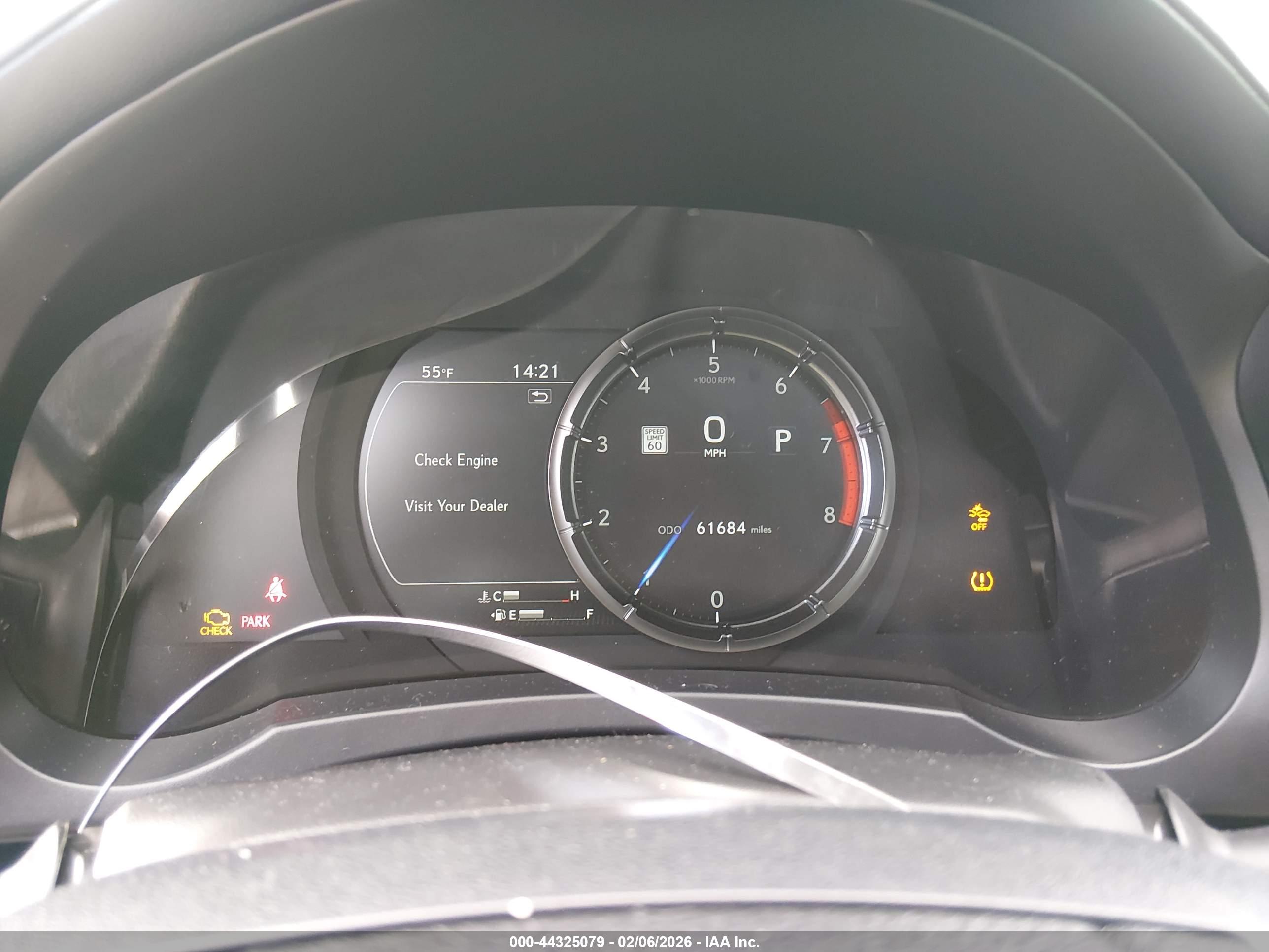 LEXUS IS image 7