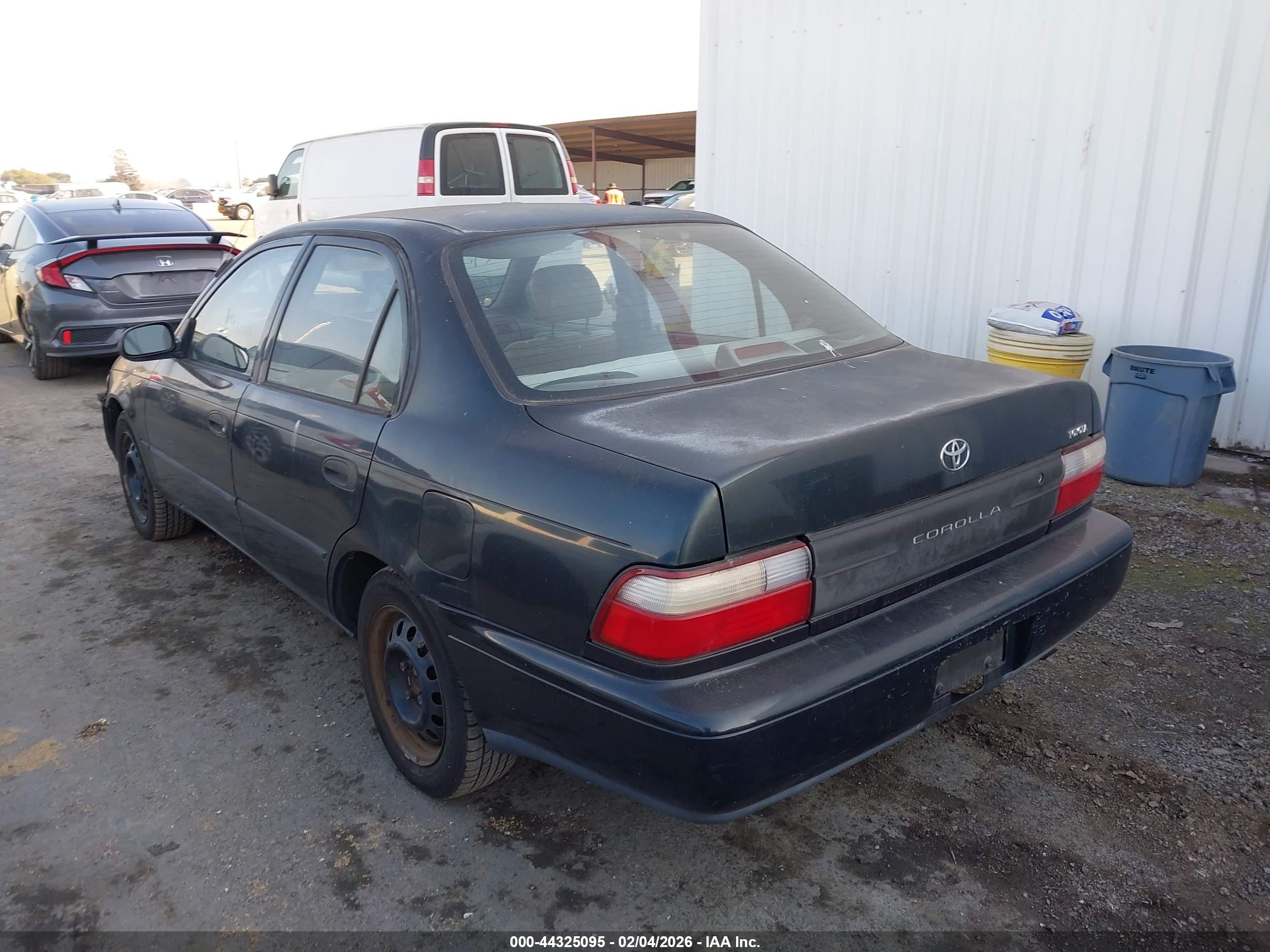 TOYOTA COROLLA image 3