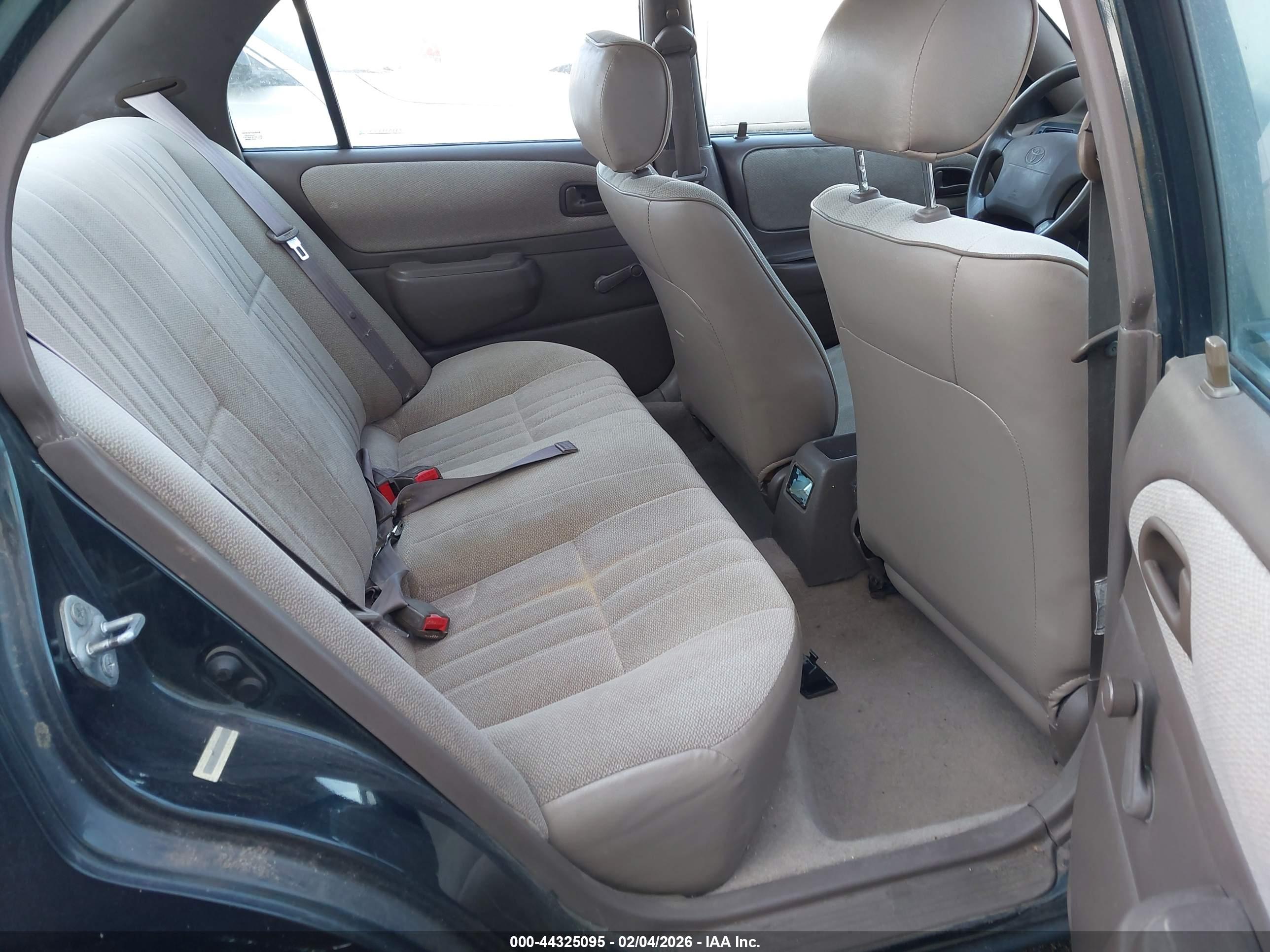 TOYOTA COROLLA image 8