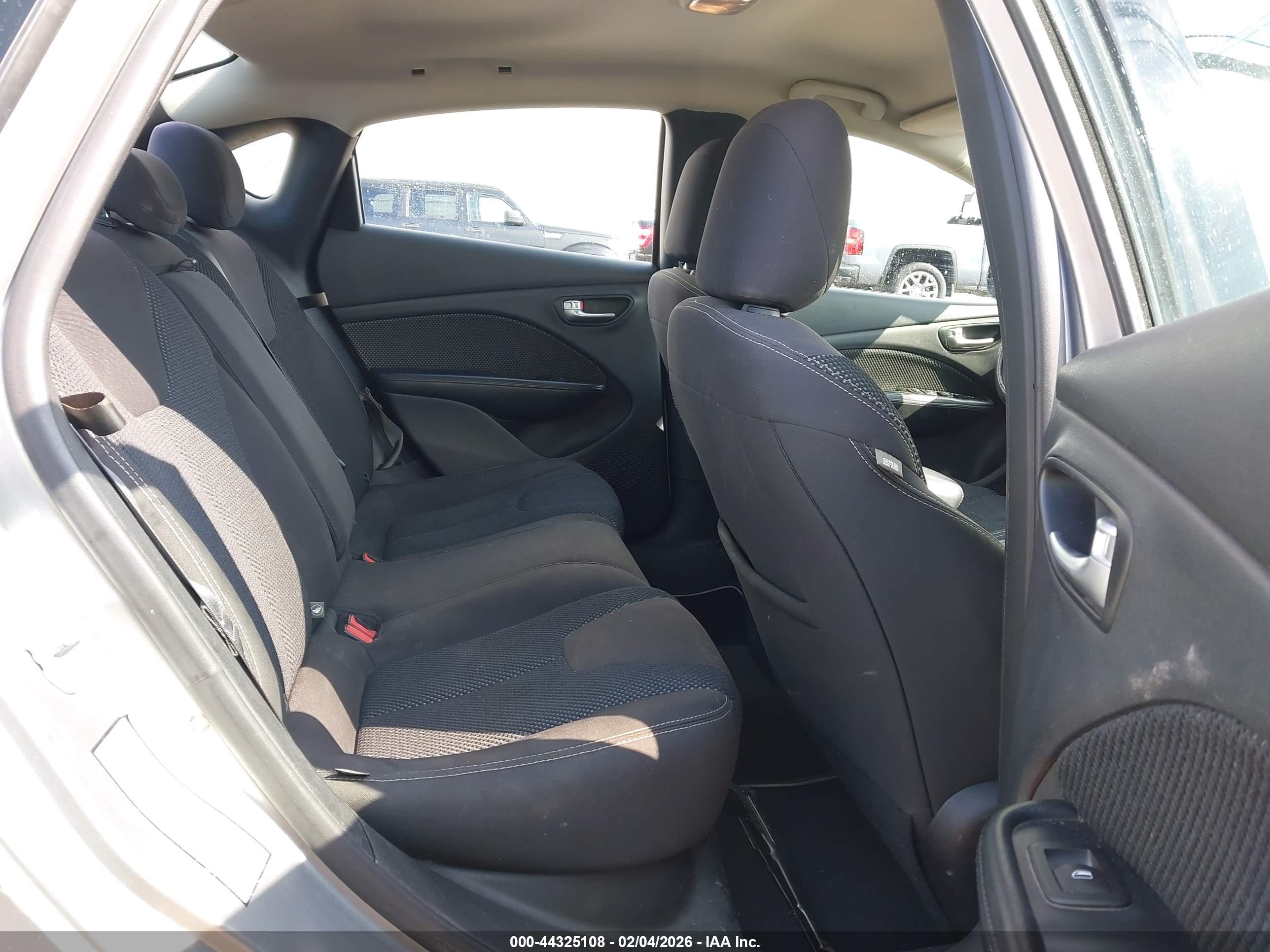 DODGE DART image 8
