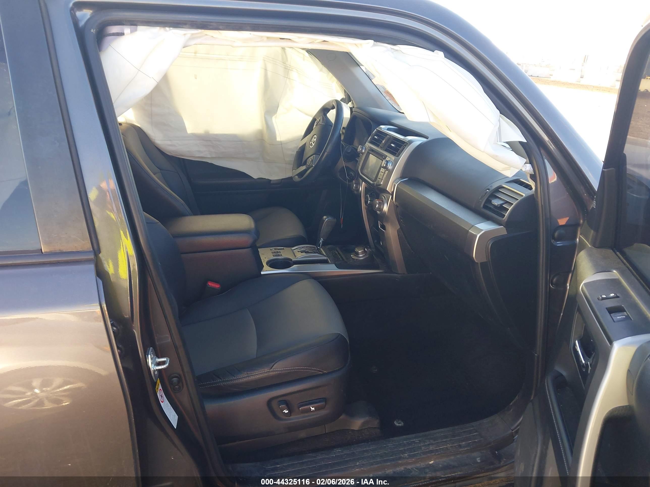 TOYOTA 4RUNNER image 5